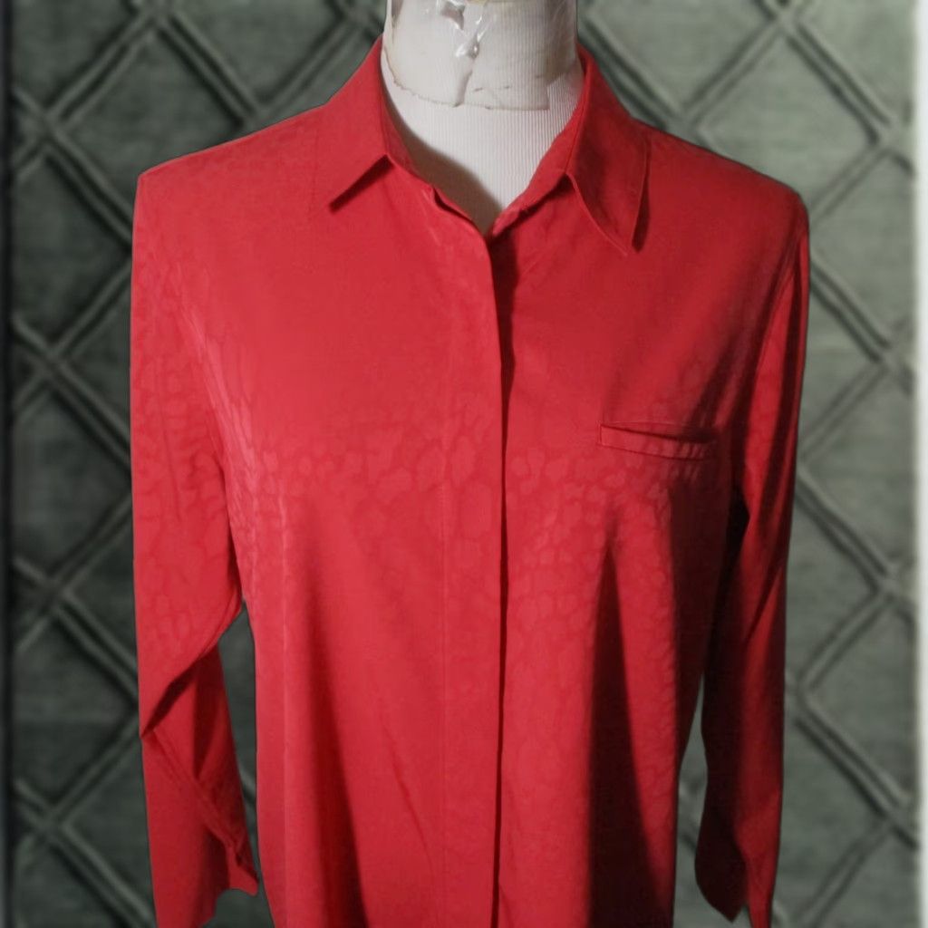 Athleta Athleta Blouse Shirt Red L Women Stretch Long Sleeve Tunic Modern Casual 100% Polyester Spandex Size L / US 10 / IT 46 - 1 Thumbnail