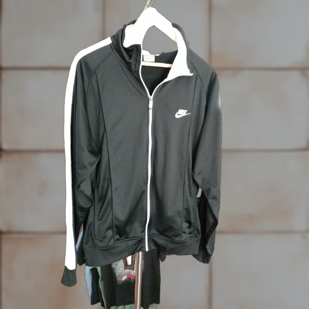 Nike VINTAGE Nike Track Jacket Mens L Gray Tag Large Gray Stripe Sleeve Embroidered Nike Logo Zip Up Old School Activewear Jacket Size US L / EU 52-54 / 3 - 1 Thumbnail