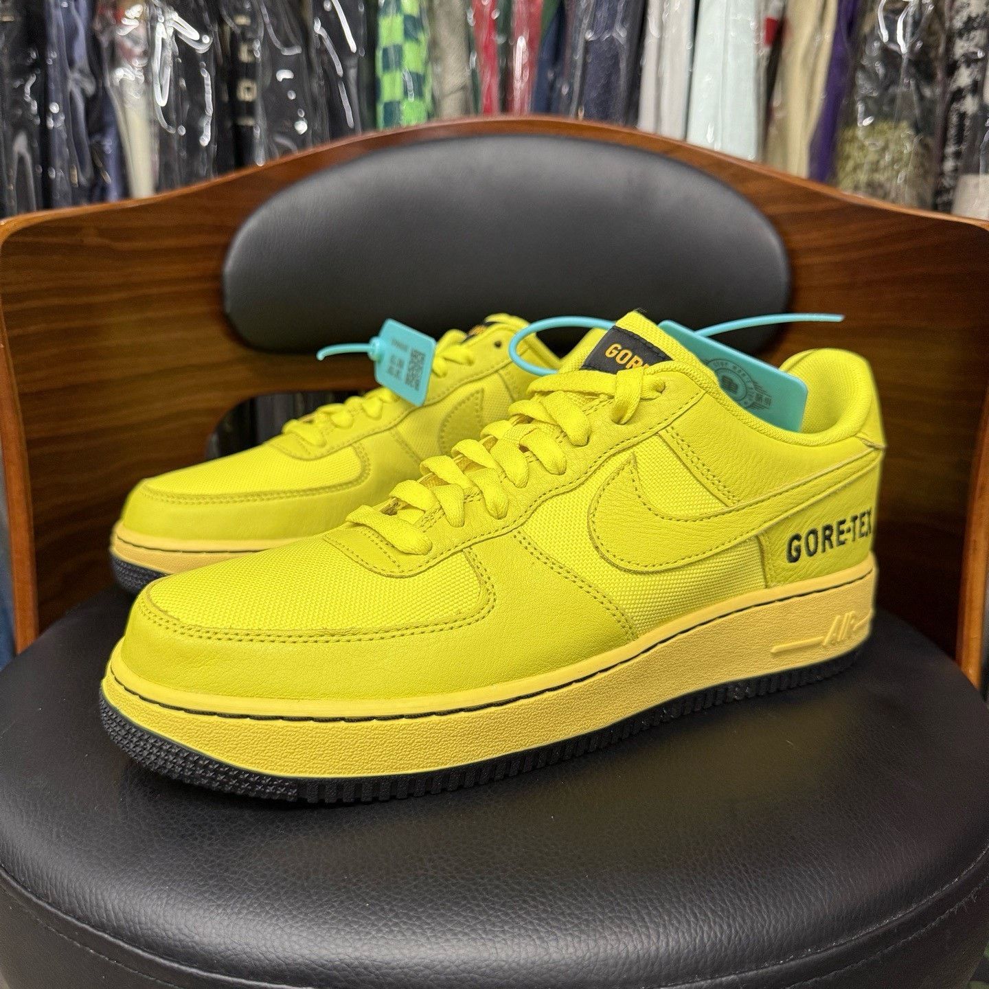 Nike Nike AF1 Yellow Lowtop Sneakers 42 Men Size US 9 / EU 42 - 1 Thumbnail