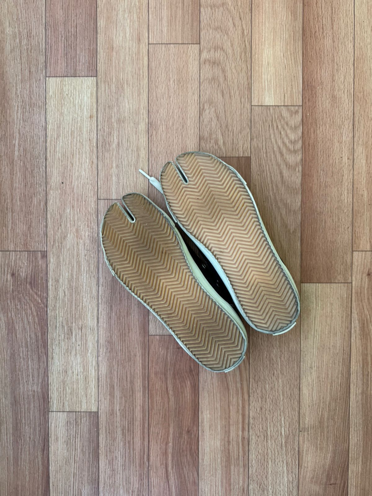 Maison Margiela 🔥🕷️ Maison Margiela Canvas Tabi Size US 6 / IT 36 - 17 Thumbnail