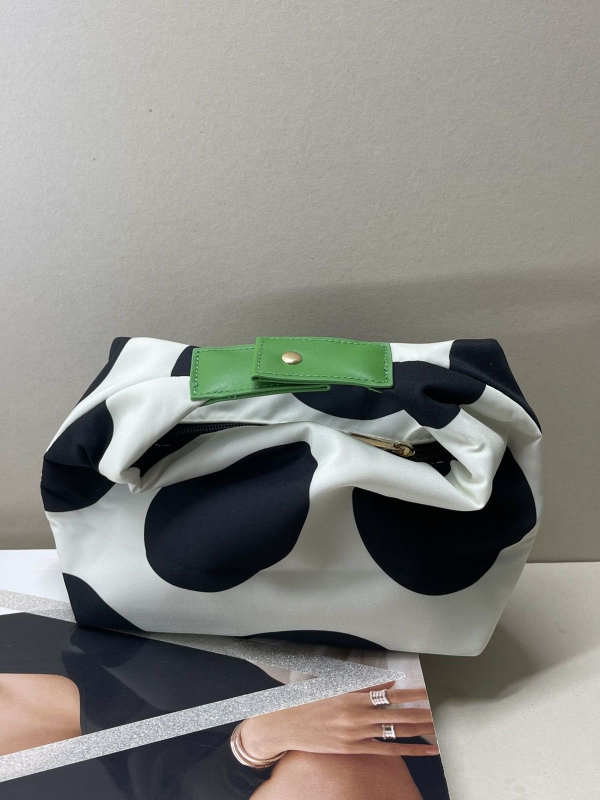 Kate Spade (new) Kate Spade costmetic pouch/travel kit polka dot Size ONE SIZE - 9 Thumbnail