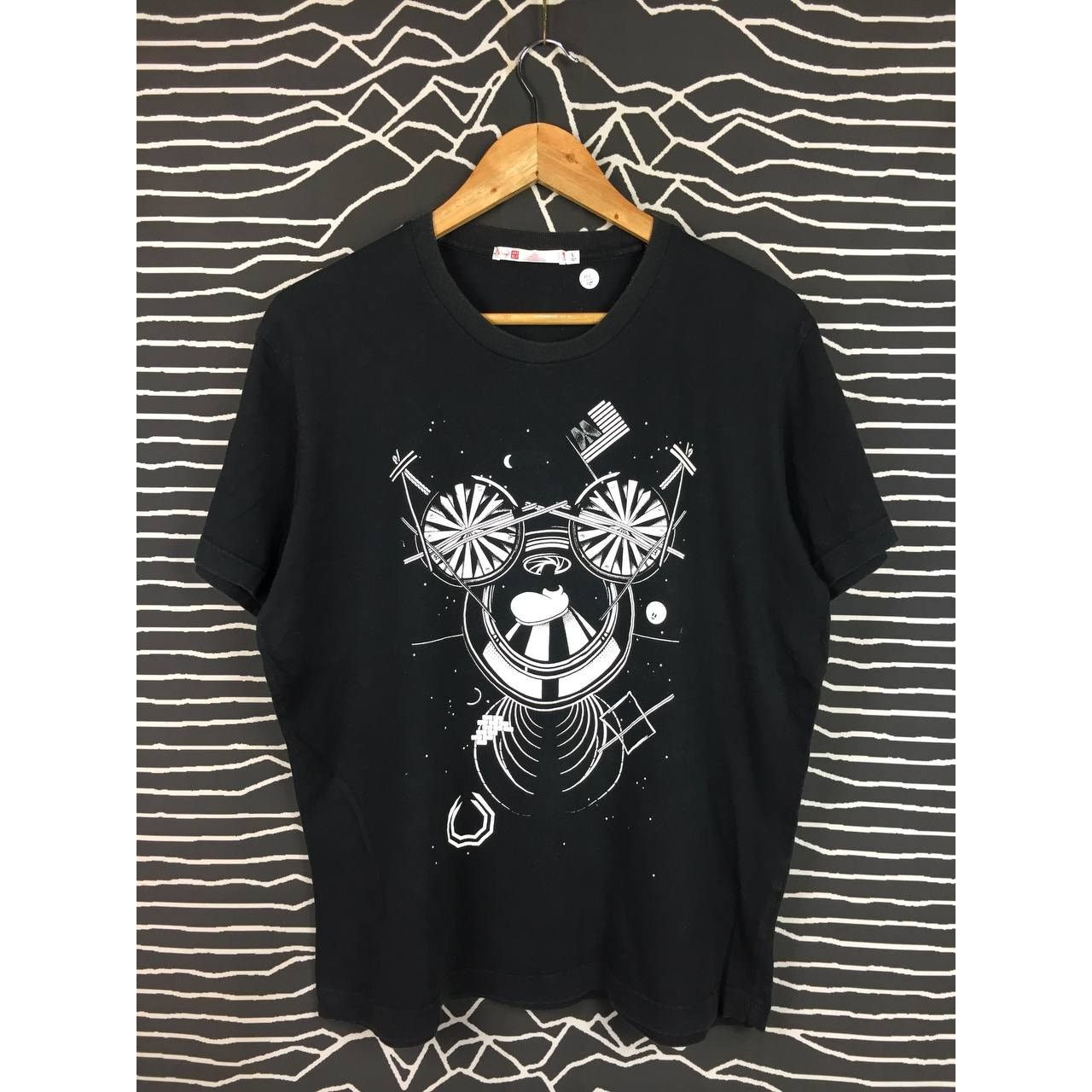 Disney × Mickey Mouse × Uniqlo Uniqlo UT Disney Mickey Mouse Cartoon Tee Size L Size US L / EU 52-54 / 3 - 1 Thumbnail