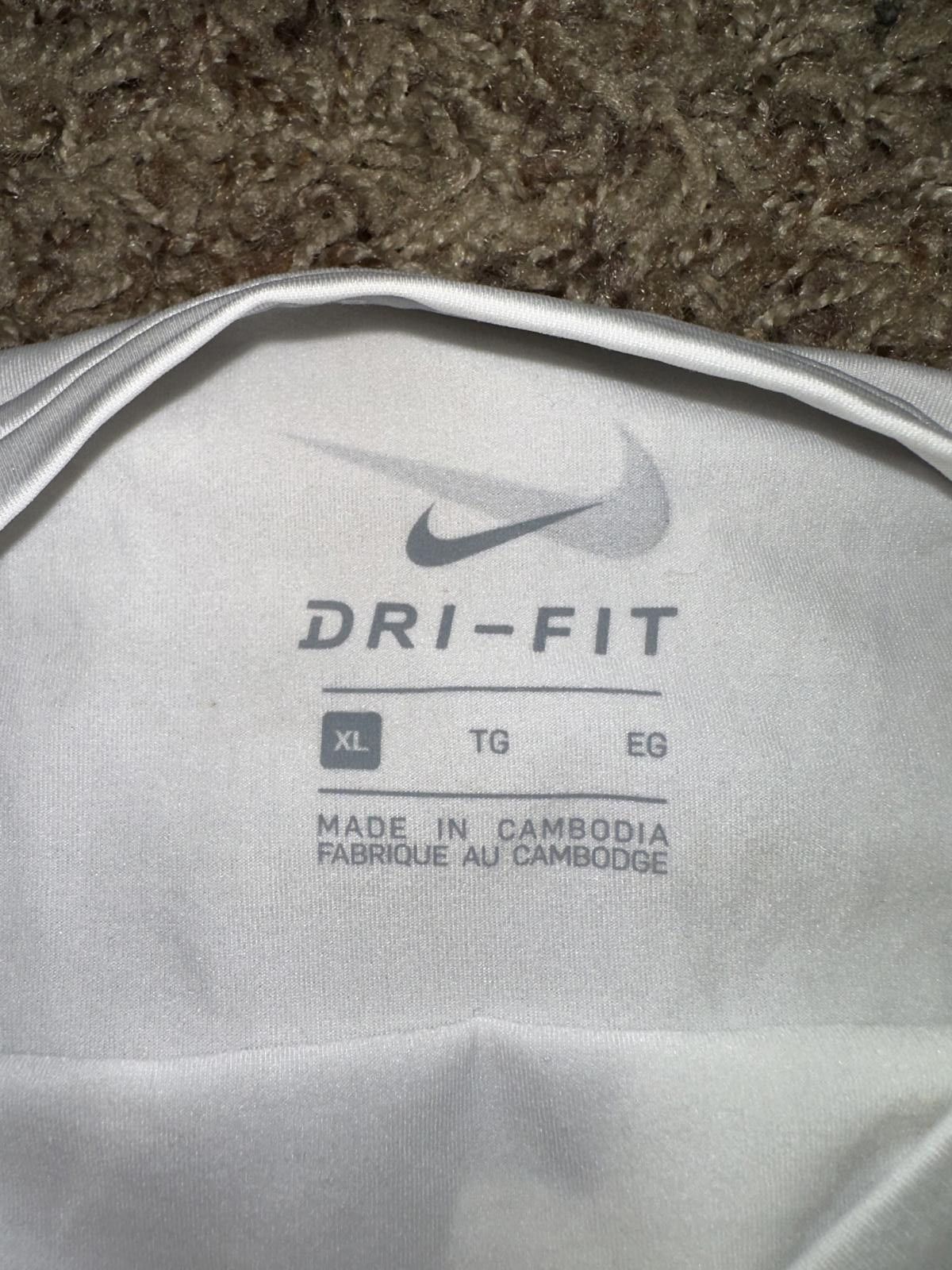 Nike Nike Women’s Air White Crop Top Shirt Size L / US 10 / IT 46 - 3 Thumbnail