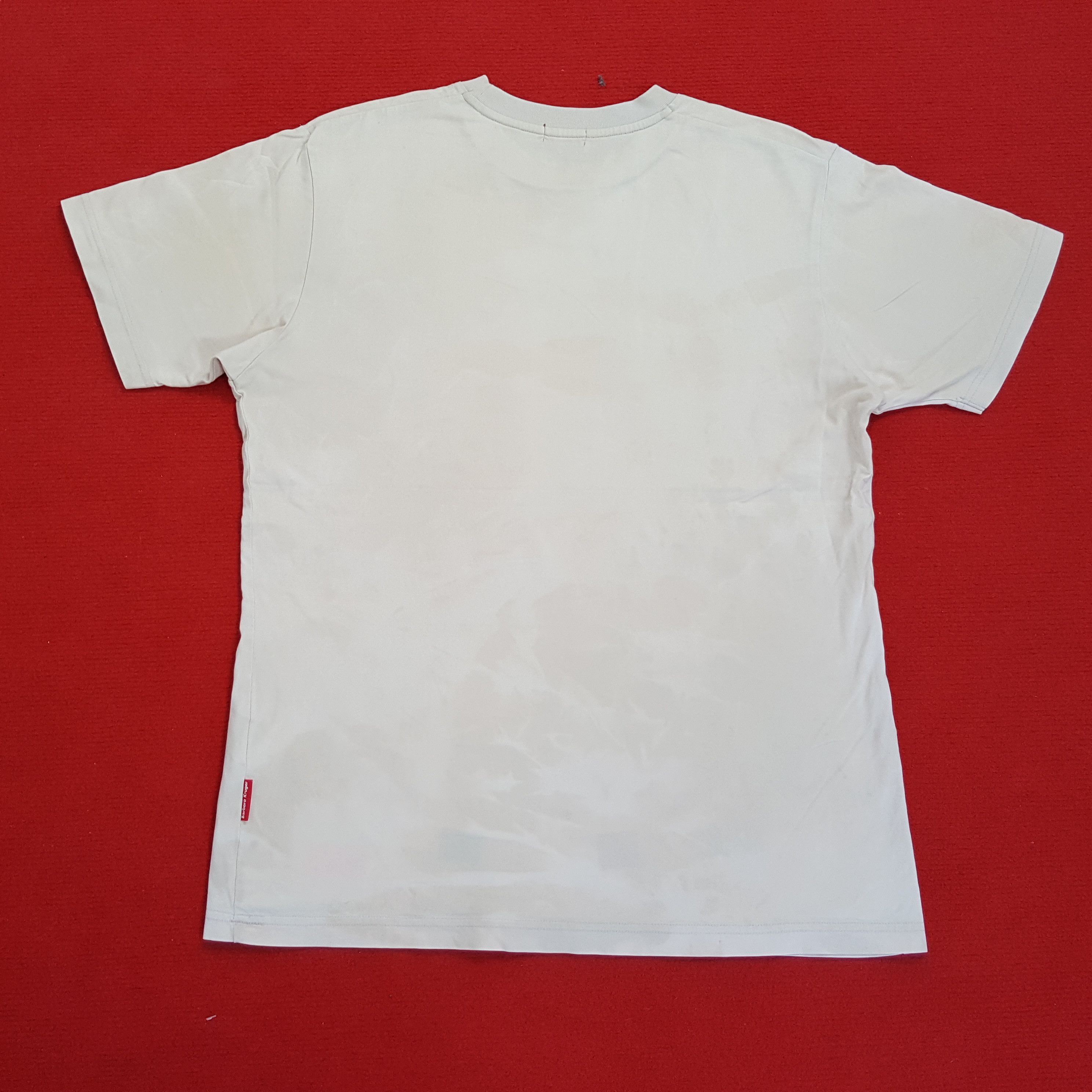 Barbara Kruger × Japanese Brand × Vintage Barbara Kruger X Uniqlo Japanese Brand Streetwear Tshirt Size US L / EU 52-54 / 3 - 3 Thumbnail