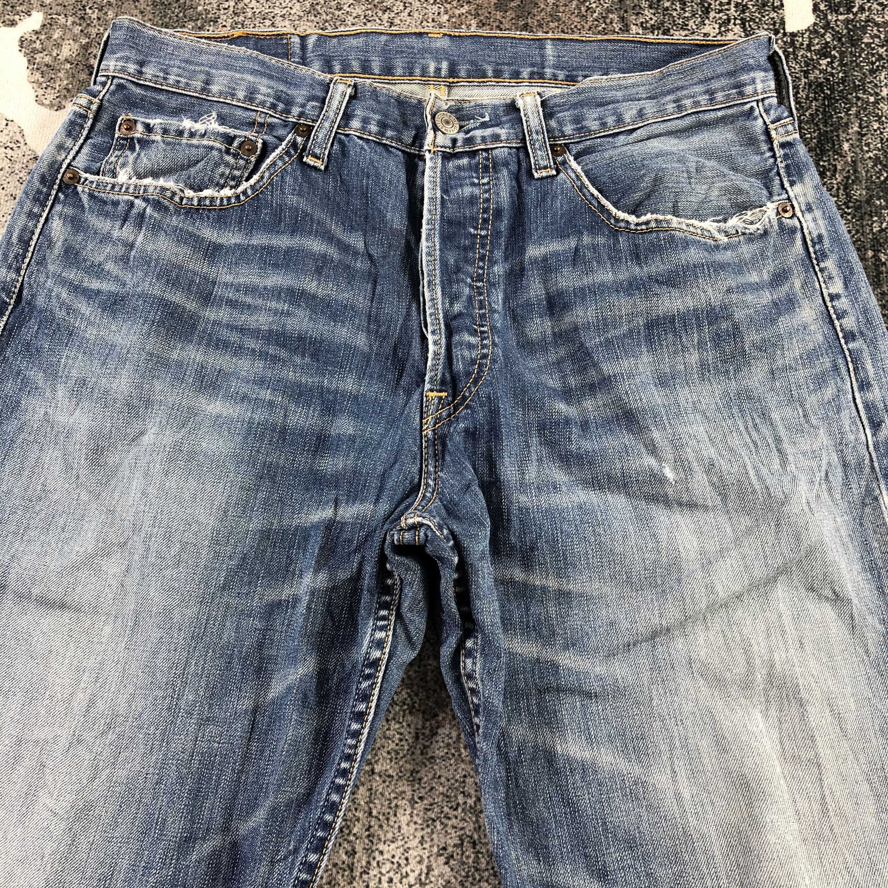 Levi's Vintage Levis 501 Jeans Faded Blue Denim KJ1292 Size US 32 / EU 48 - 3 Thumbnail