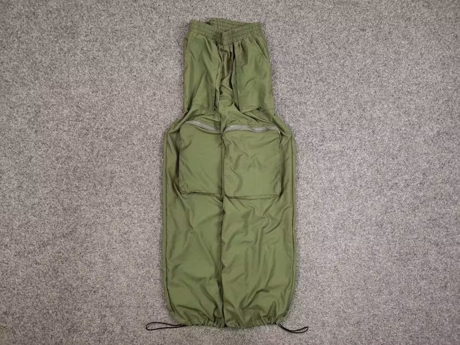 Japanese Brand Vintage Japan Zipper Parachute Cargo Pants Style Y2K Hype Size US 32 / EU 48 - 2 Thumbnail