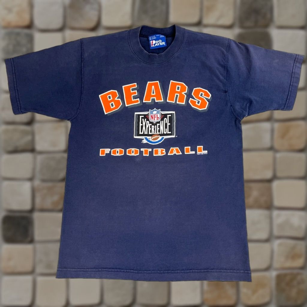 Pro Player Vintage Pro Player Chicago Bears NFL Football T-Shirt Mens M Navy Blue 1995 90s Cotton Short Sleeve Crew Neck Made in USA Decade Sports Shirt Size US M / EU 48-50 / 2 - 1 Thumbnail