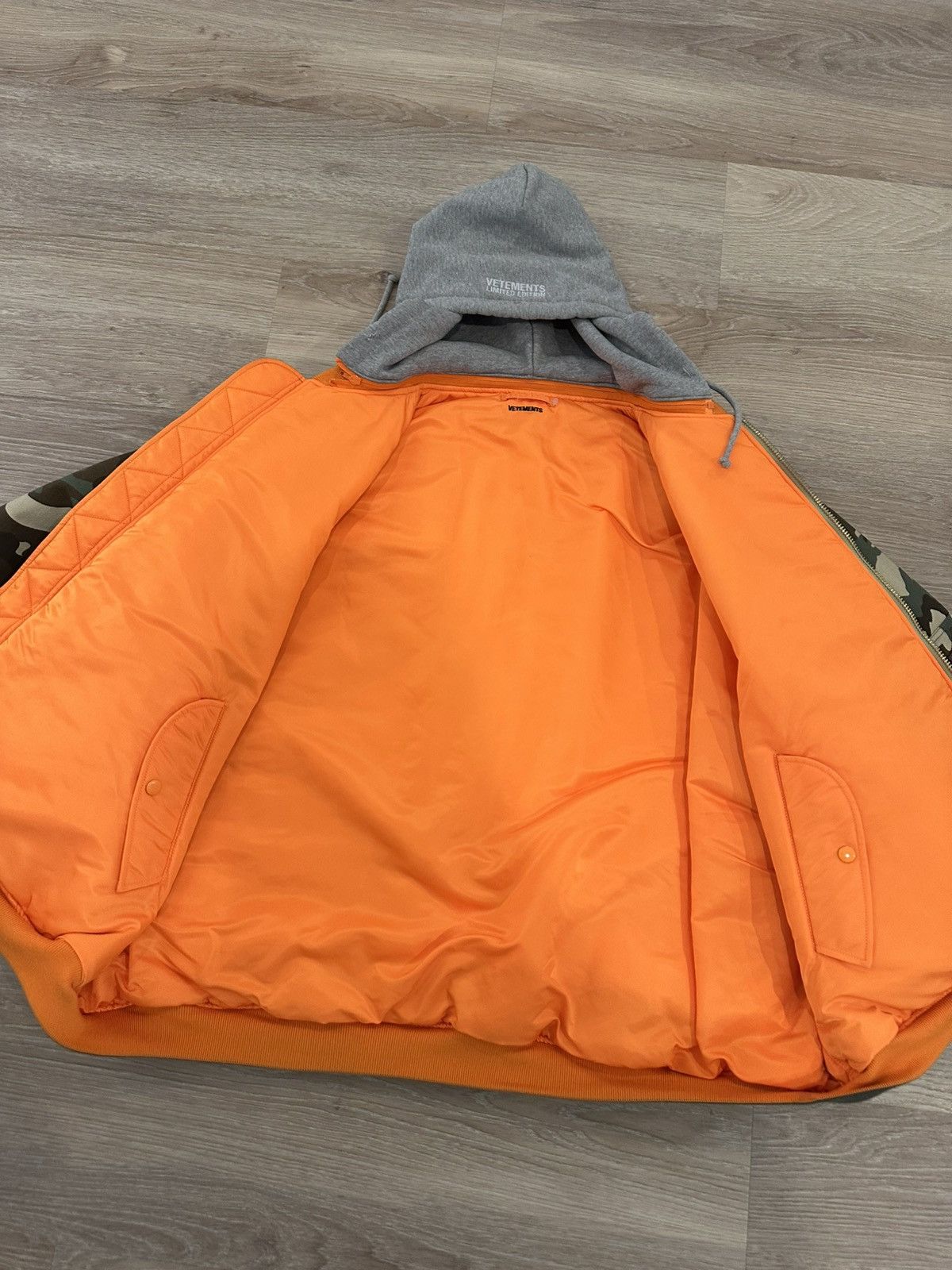 Alpha Industries × Vetements Vehement x Alpha Industries Camo Hooded Bomber Jacket Size US L / EU 52-54 / 3 - 5 Thumbnail