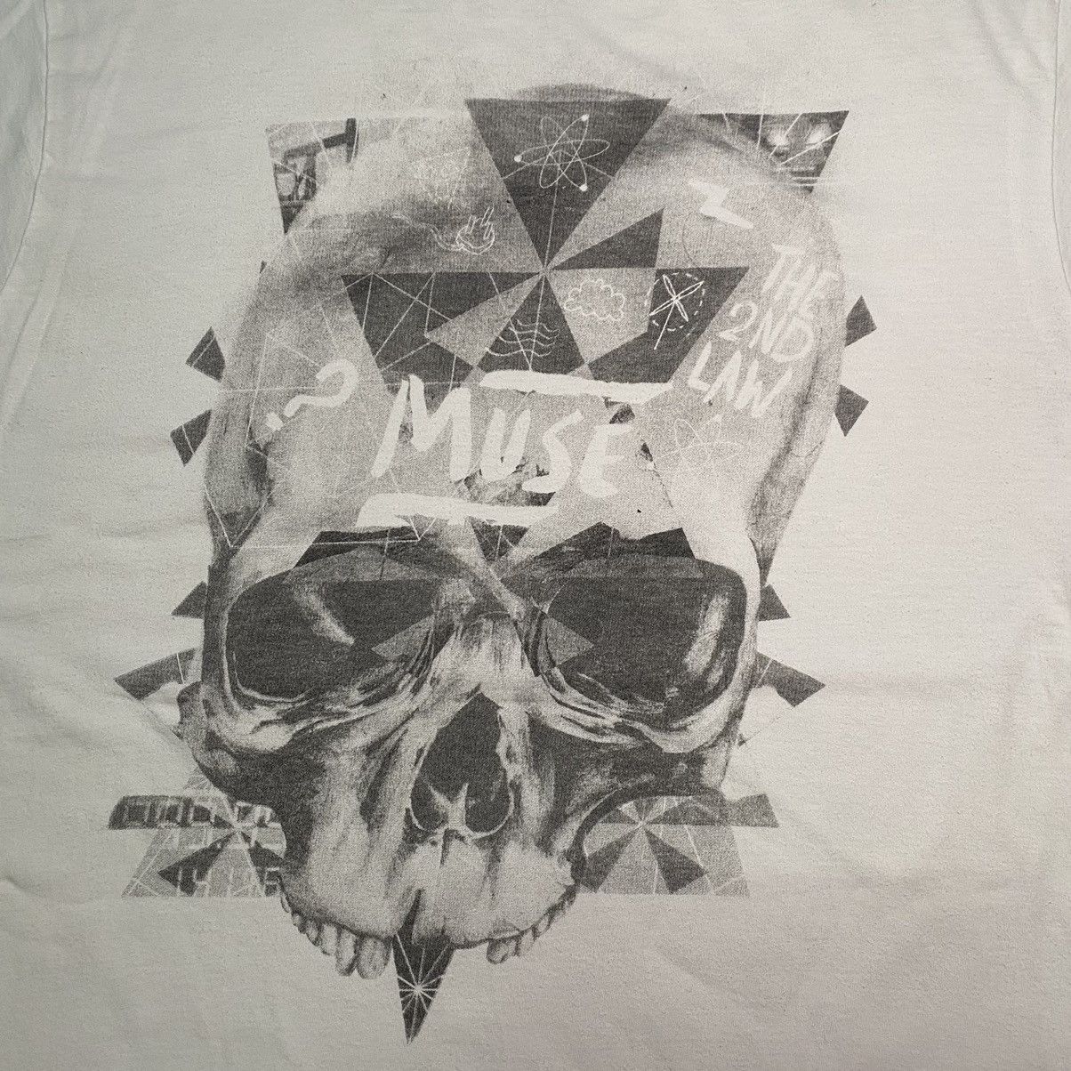 Band Tees MUSE THE 2ND LAW SIXTH ALBUM ROCK BAND T SHIRT Size US M / EU 48-50 / 2 - 4 Thumbnail