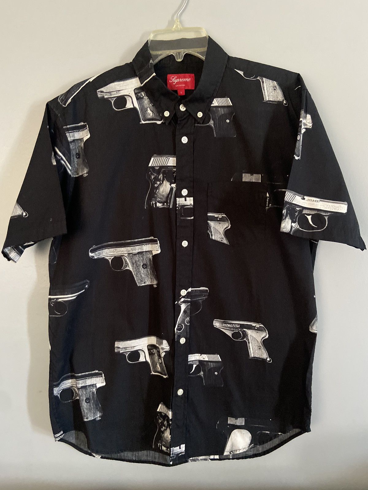 Supreme gun shirt online