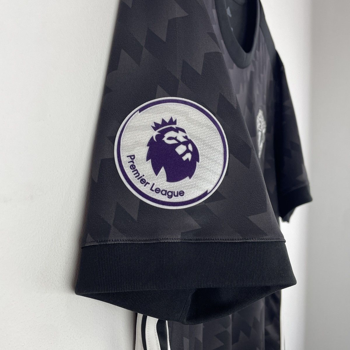 Adidas Manchester United Nemanja Matic Away Jersey 2017/2018 Size US L / EU 52-54 / 3 - 6 Thumbnail