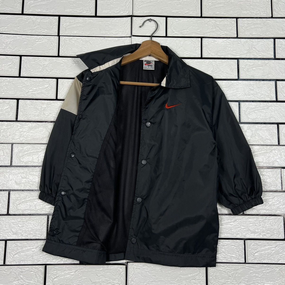 Nike Vintage 90's NIKE Kids Big Logo Windbreaker #3959-C180 Size US XS / EU 42 / 0 - 10 Thumbnail