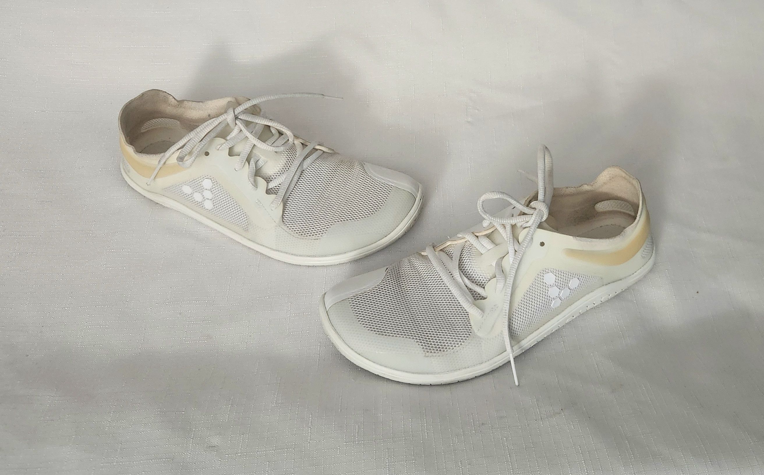 Vivobarefoot Vivobarefoot Primus Lite III White Minimalist EUR 37 6 Size US 6 / IT 36 - 1 Thumbnail