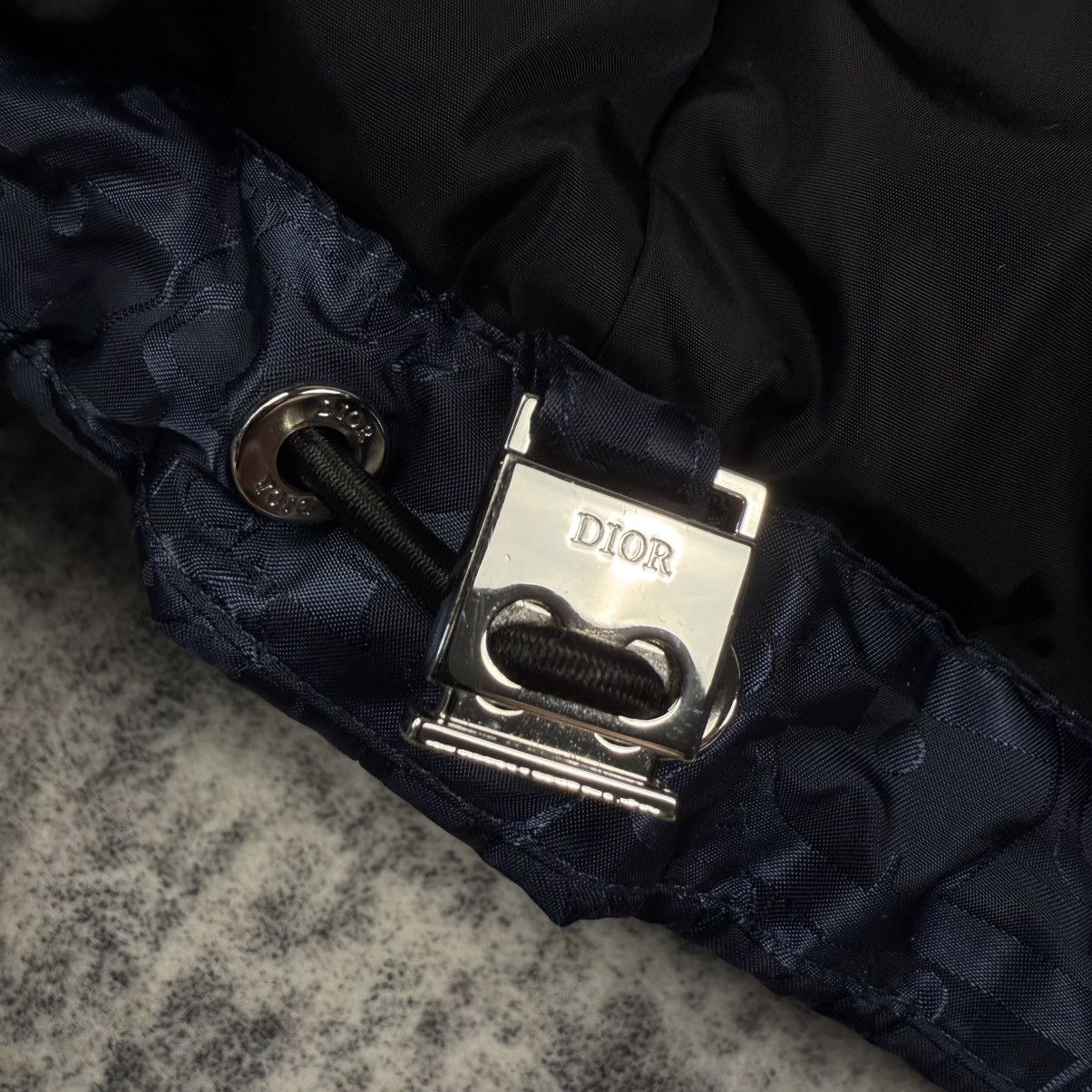 Dior Dior Oblique ‘Navy/Blue’ Technical Jacquard Down Jacket Size US XL / EU 56 / 4 - 6 Thumbnail