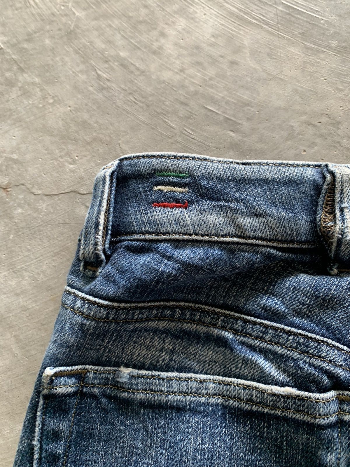 Designer × Diesel vintage diesel jeans season faded washed studded backpocket Size US 29 - 15 Thumbnail
