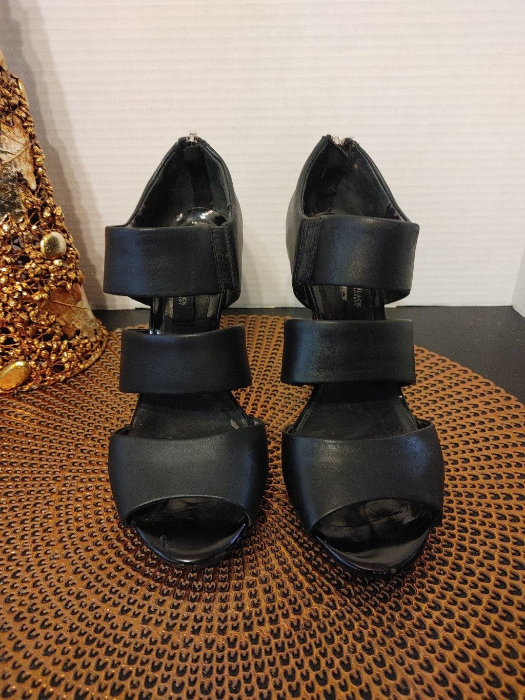 White House Black Market White House Black Market Size 7.5M Size US 7.5 / IT 37.5 - 1 Thumbnail