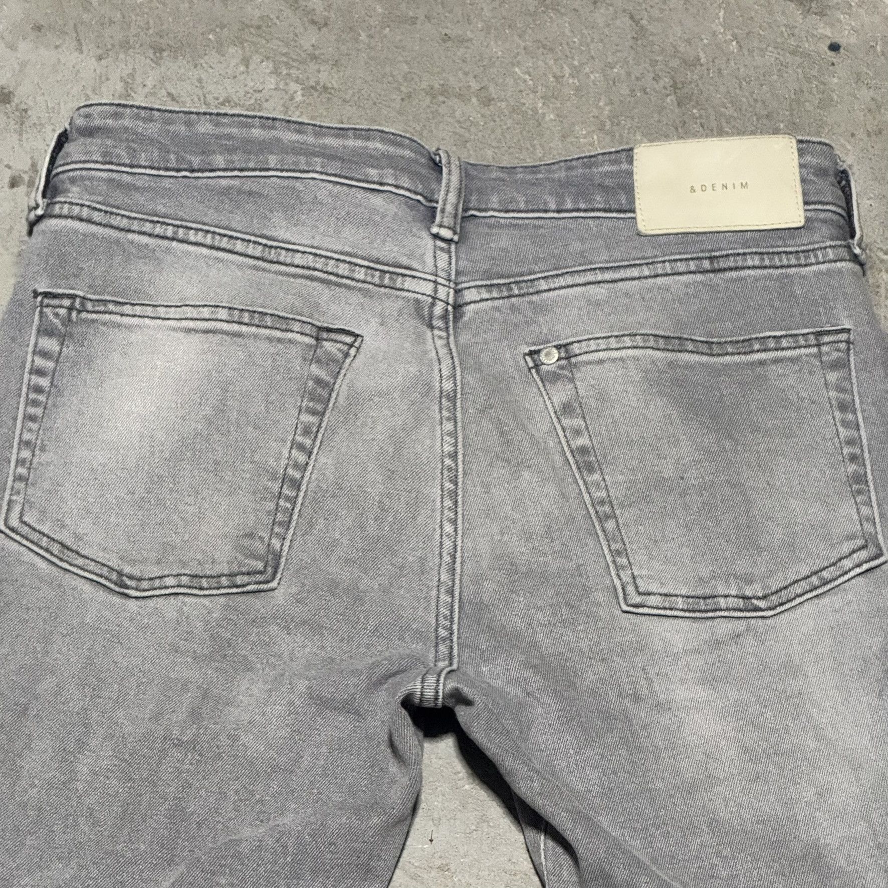 H&M Grey Skinny H&M Denim Size 30 Size US 30 / EU 46 - 4 Thumbnail