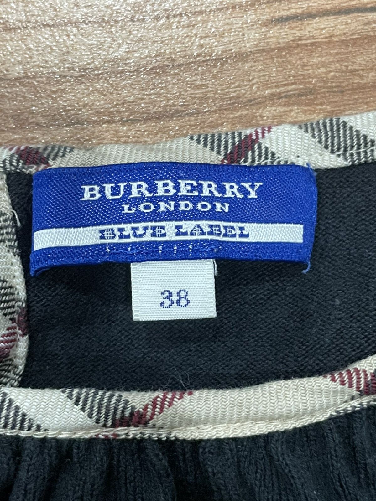 Burberry Burberry Nonsleeves Shirt Size XS / US 0-2 / IT 36-38 - 3 Thumbnail