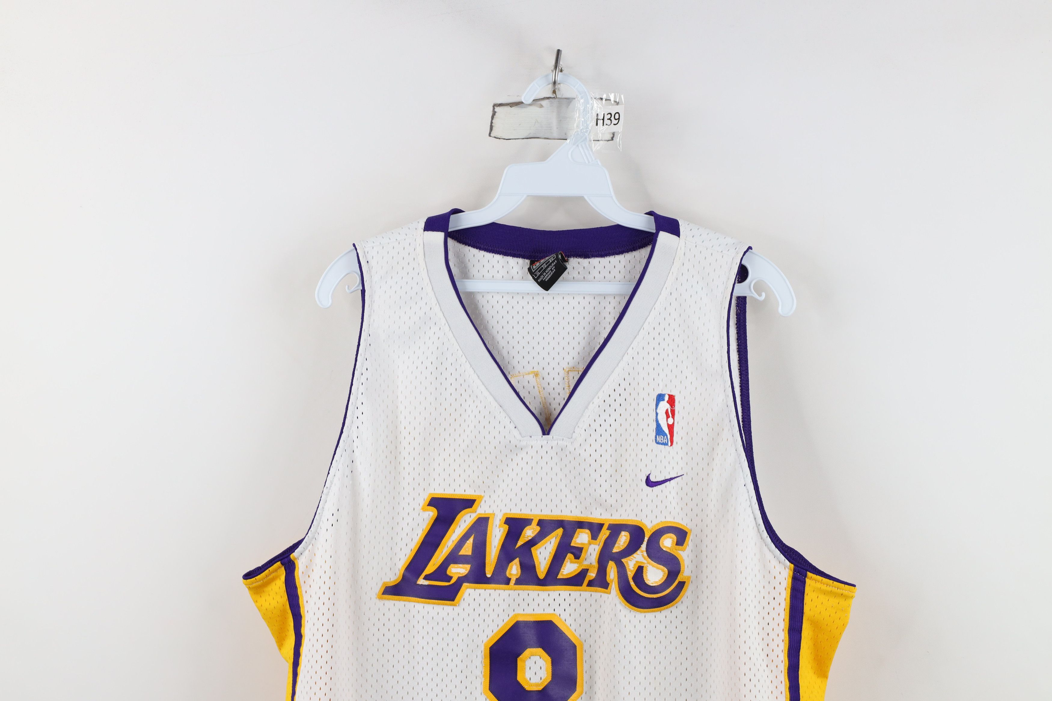 Nike Vintage Nike Los Angeles Lakers Basketball Jersey White #8 Size US XL / EU 56 / 4 - 2 Thumbnail