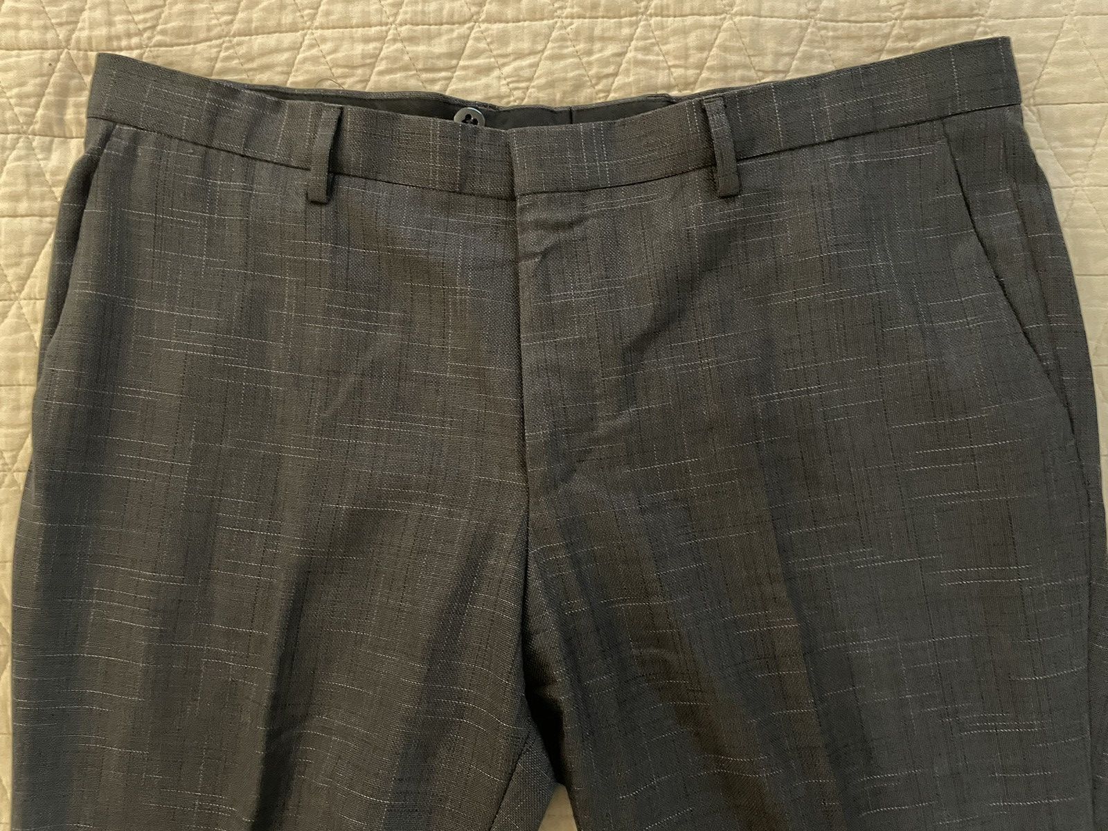 Hugo Boss Huge3/Genius2 Wool and Silk Finely Textured Fleck Suit Size 46R - 13 Thumbnail