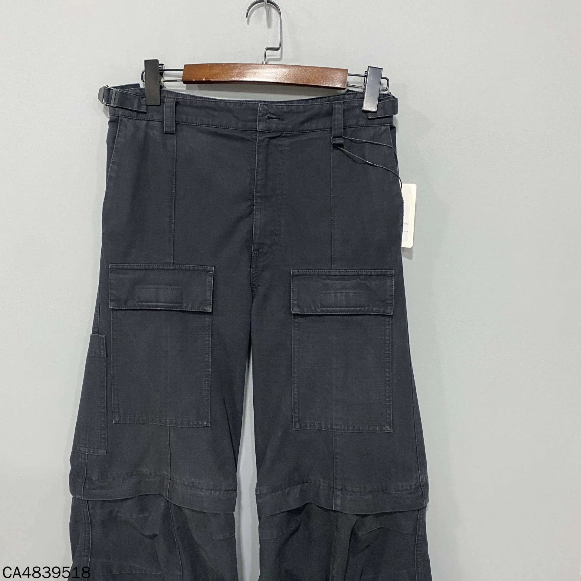 Balenciaga Balenciaga 23FW Distressed Black Cargo Flared Pants XS Size US 29 - 2 Thumbnail