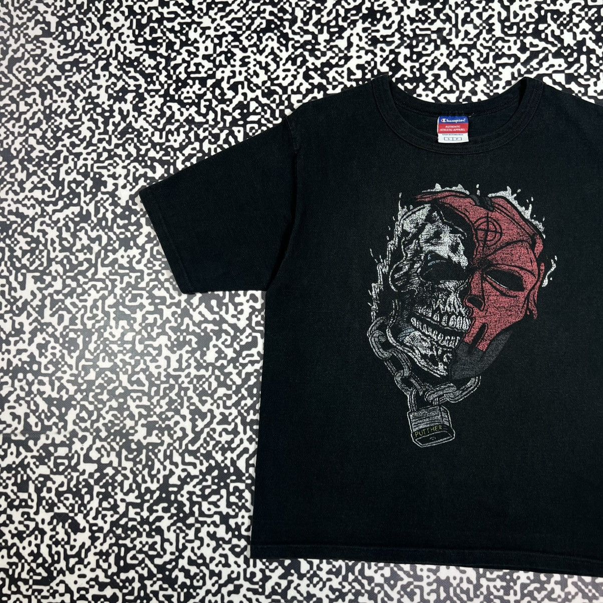 Champion Vintage Y2K Champion Punisher Skull Logo Faded Boxy T-shirt Size US S / EU 44-46 / 1 - 2 Thumbnail