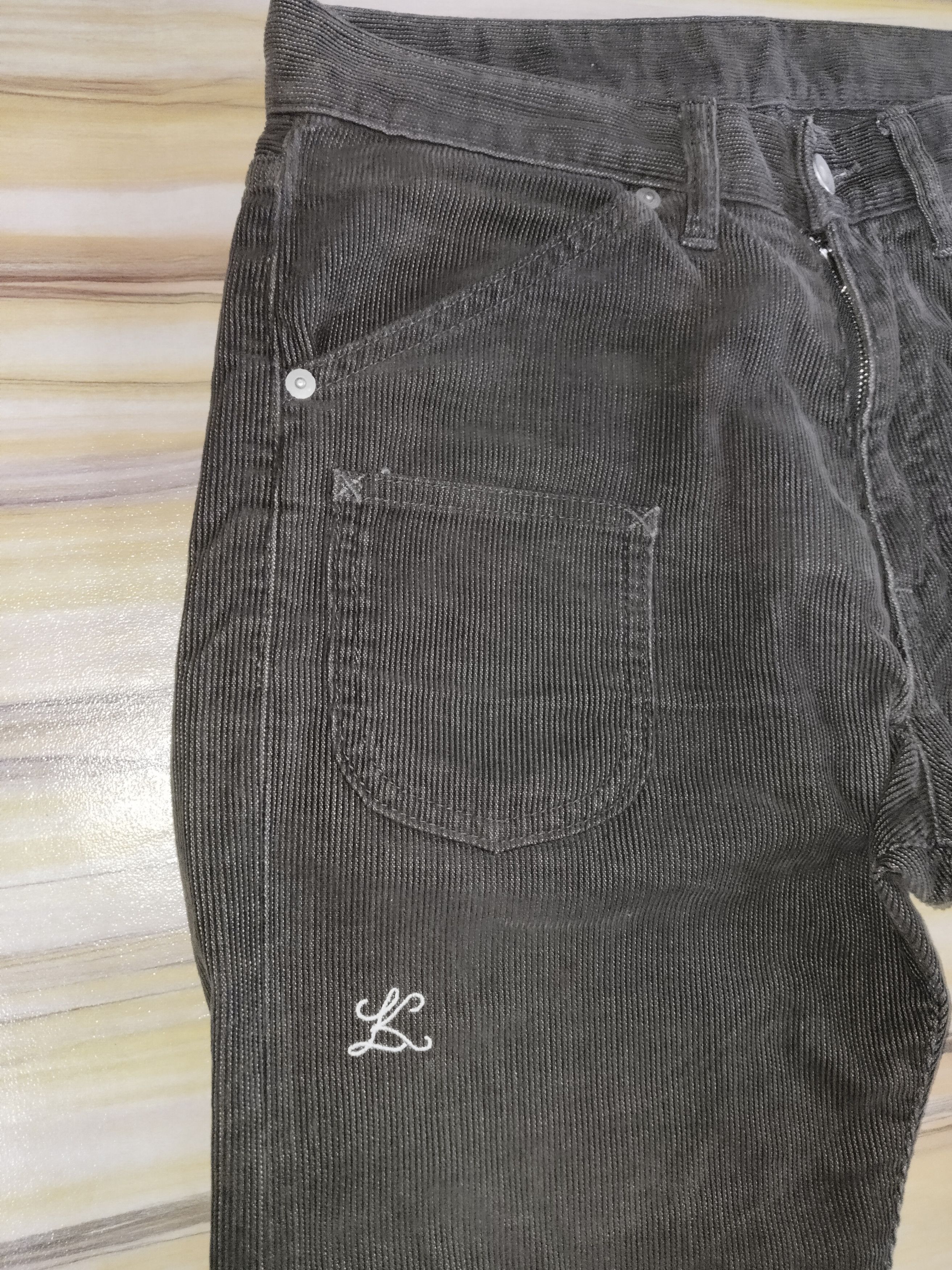 Neighborhood LUKER By NEIGBORHOOD Distressed Corduroy Pant Size US 32 / EU 48 - 2 Thumbnail
