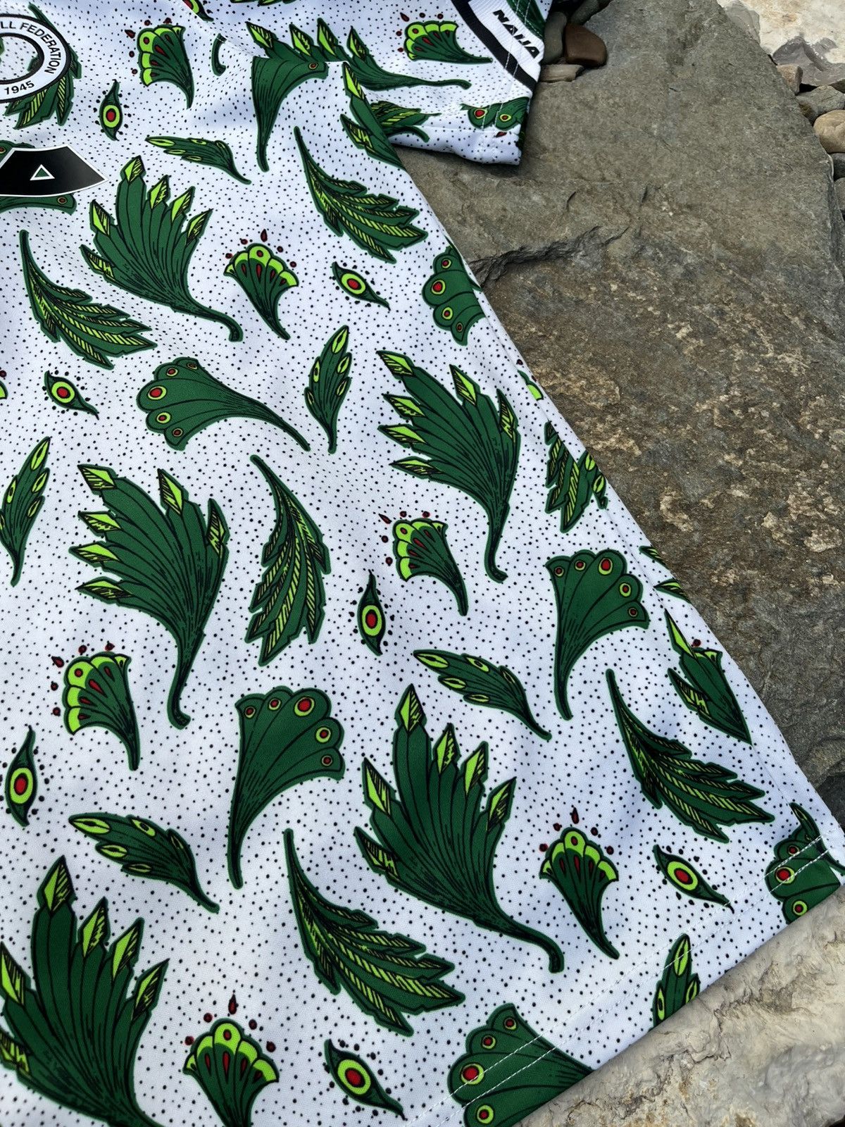 Nike Nike pre match Nigeria national team 2020 patterned jersey Size US L / EU 52-54 / 3 - 12 Thumbnail