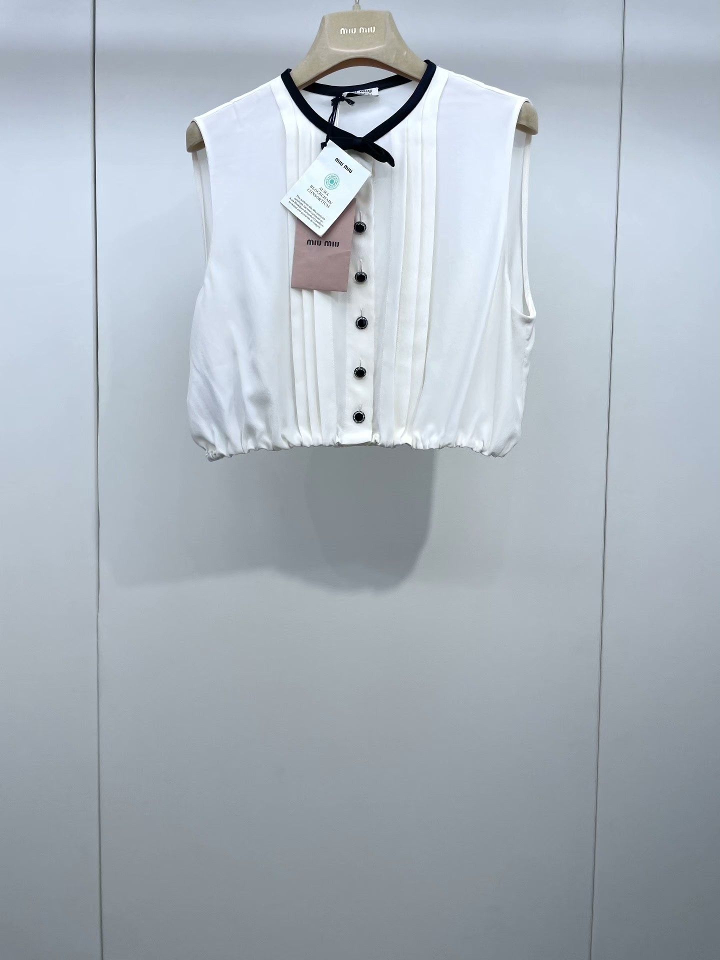 Miu Miu Miu Miu Bow Sleeveless Silk Top Size M / US 6-8 / IT 42-44 - 1 Thumbnail