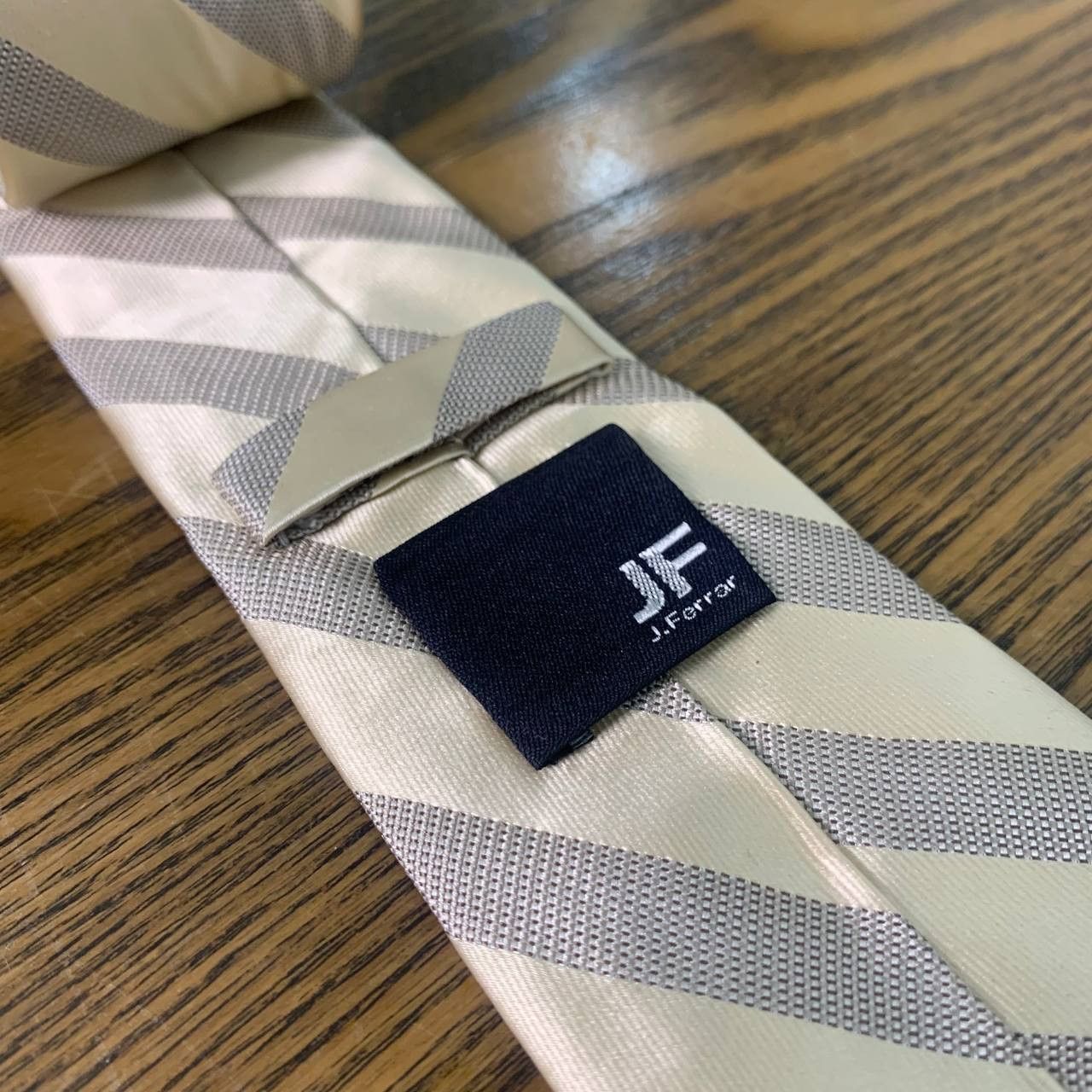 J Ferrar J.Ferar Light Grey & Ivory striped Necktie Size ONE SIZE - 2 Thumbnail