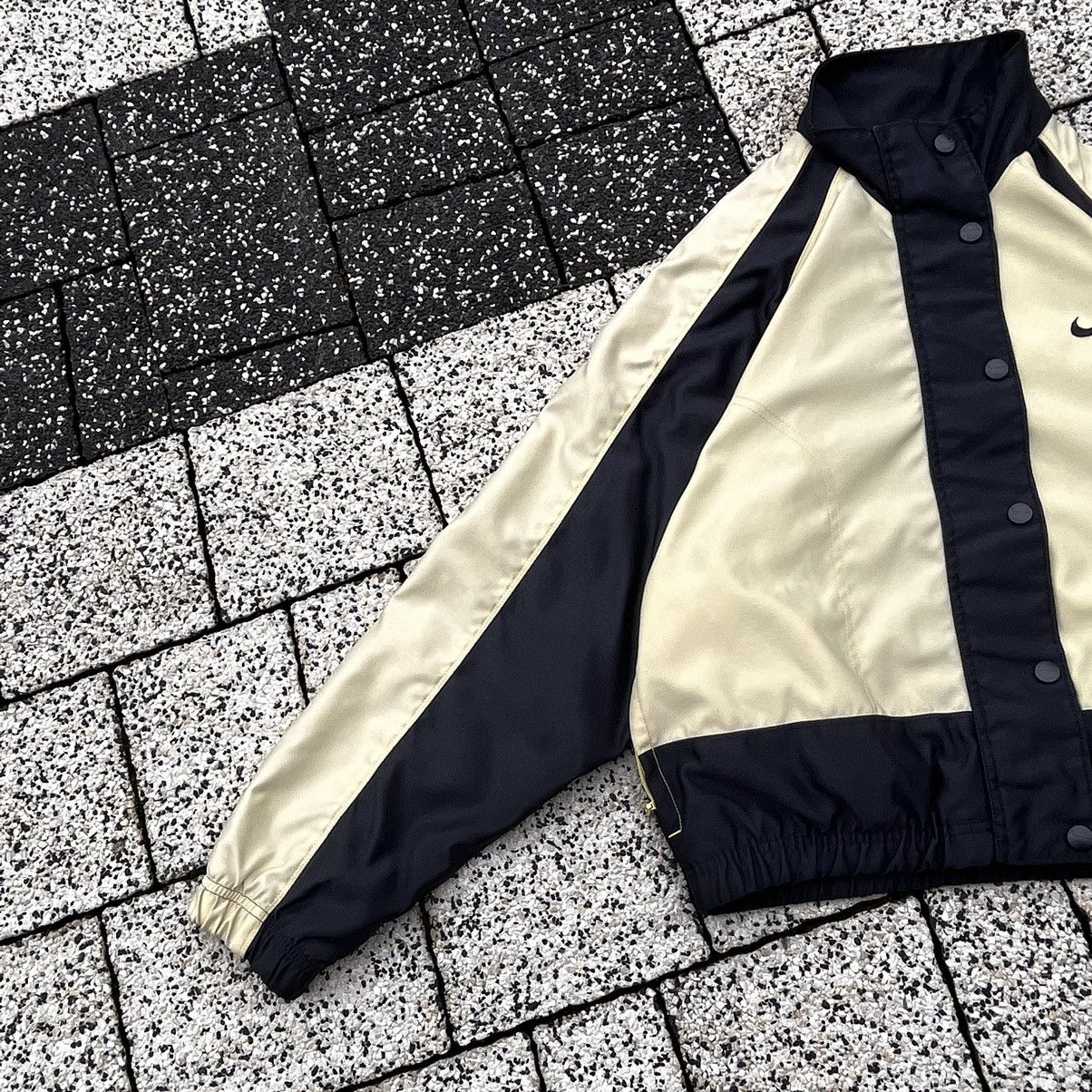 Nike × Vintage Nike Vintage Windbreaker Streetwear Nylon Jacket Size US XXS / EU 40 - 6 Thumbnail