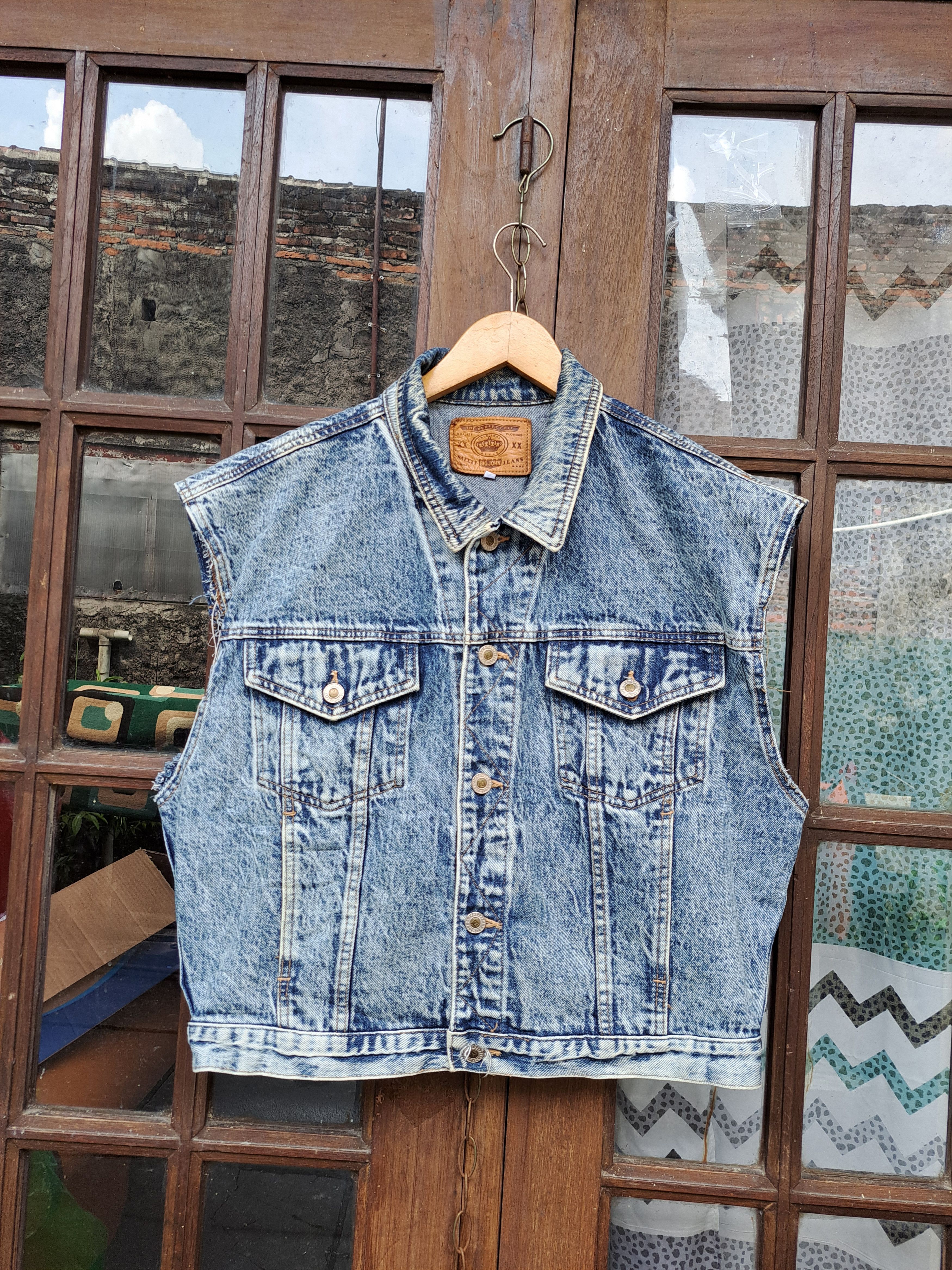 Big John Vintage BIG JOHN Vest Denim Buckle Back Mens LL Size US L / EU 52-54 / 3 - 1 Thumbnail