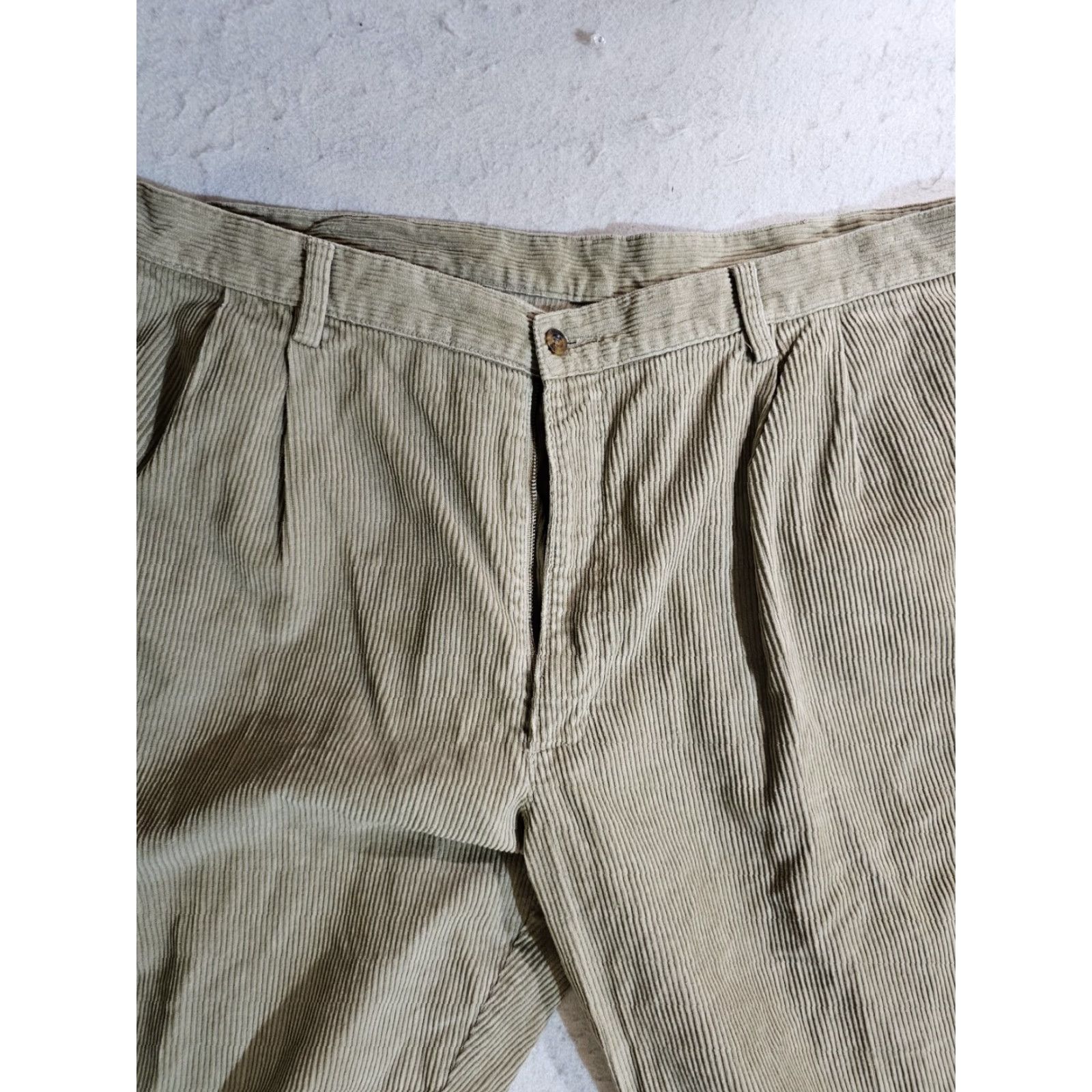 Vintage VINTAGE Woolrich Khaki Corduroy Pants 1980s Signature Style 1956 Straight Fit Mens Sz 40x32 Size US 40 / EU 56 - 3 Thumbnail