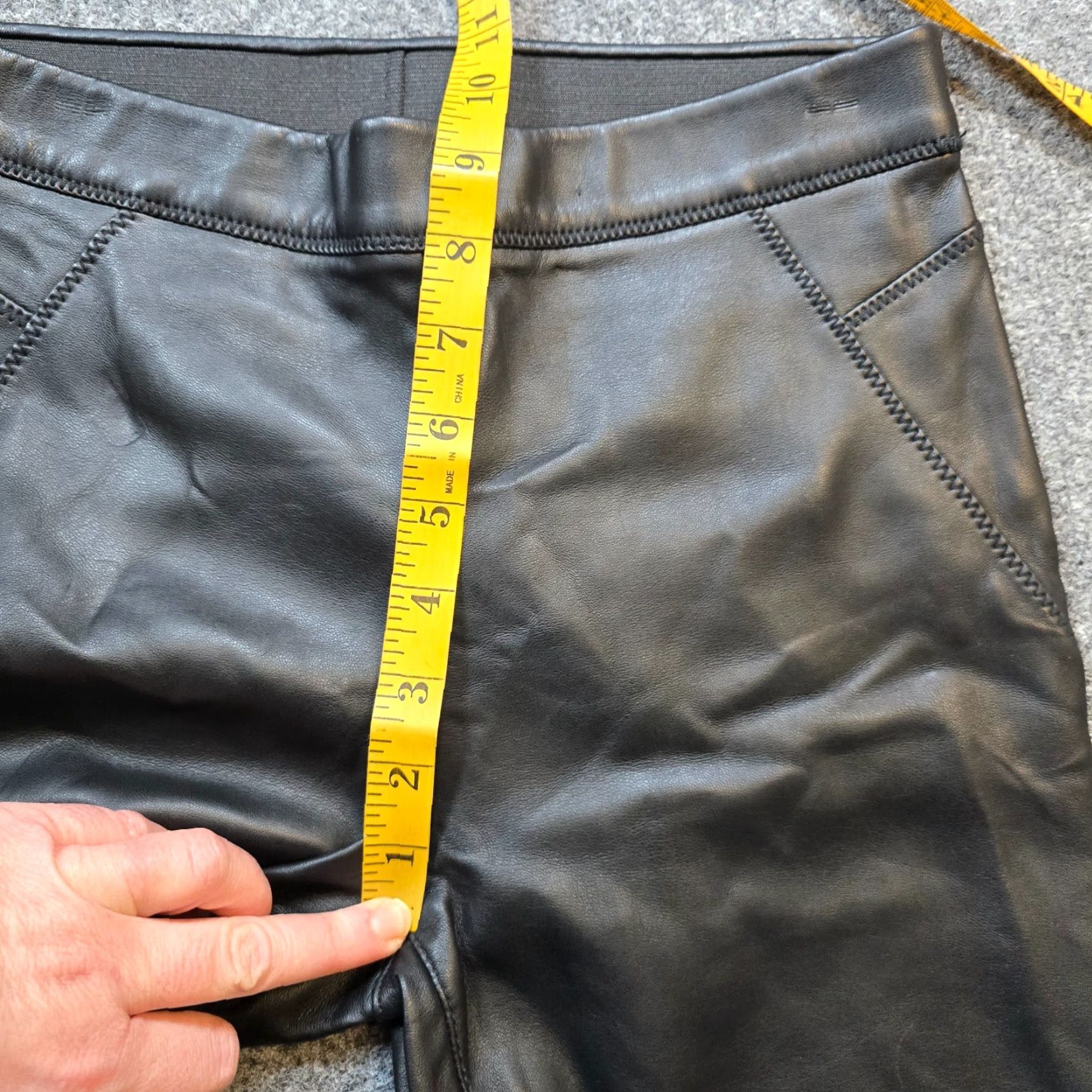 Free People VINTAGE Free People Pants Womens 25 Black Faux Leather Skinny Pull On Stretch Capsule Size 42" / US 20 - 7 Thumbnail