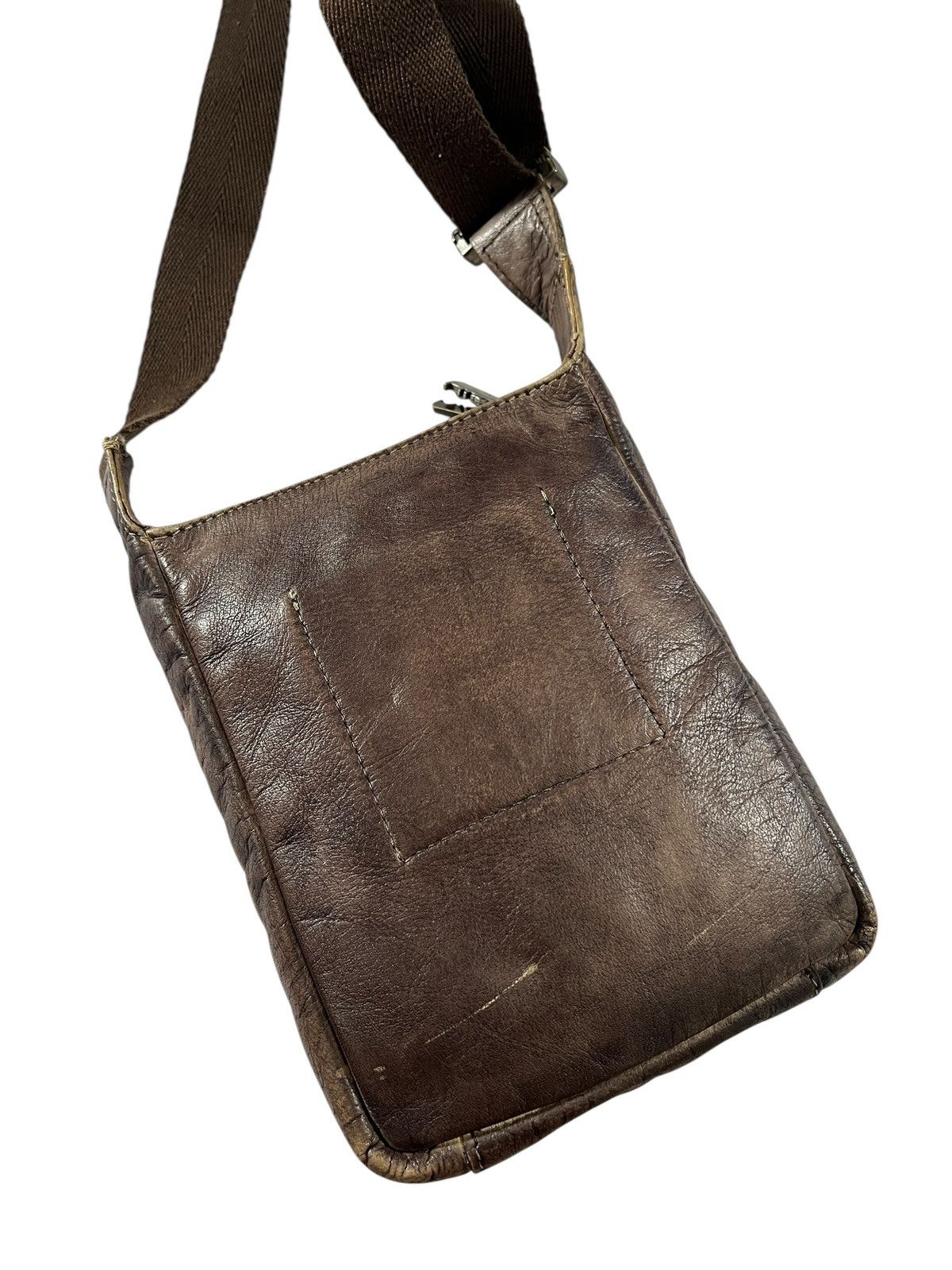 Diesel 2000s Diesel Patina Leather Sling Bag Size ONE SIZE - 9 Thumbnail