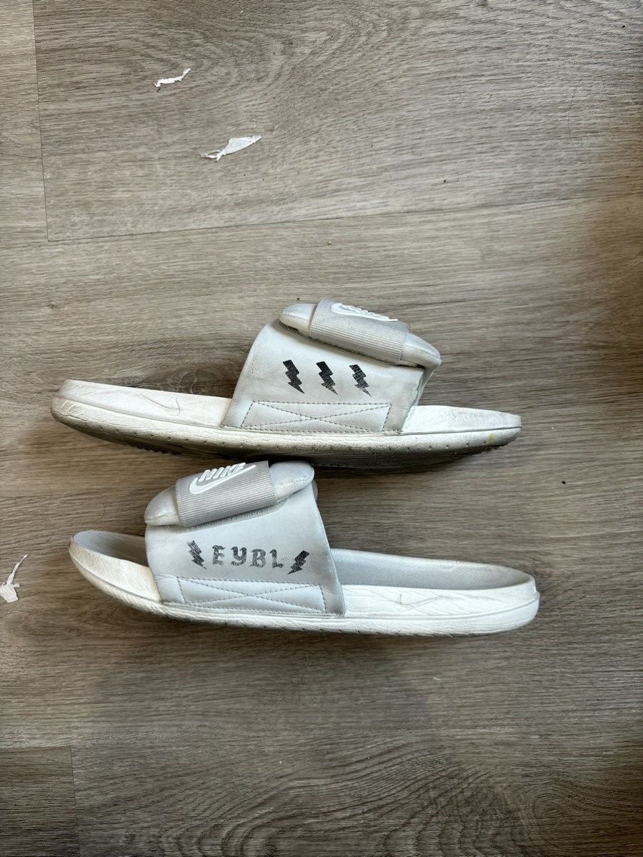 Nike slides 10.5 hotsell