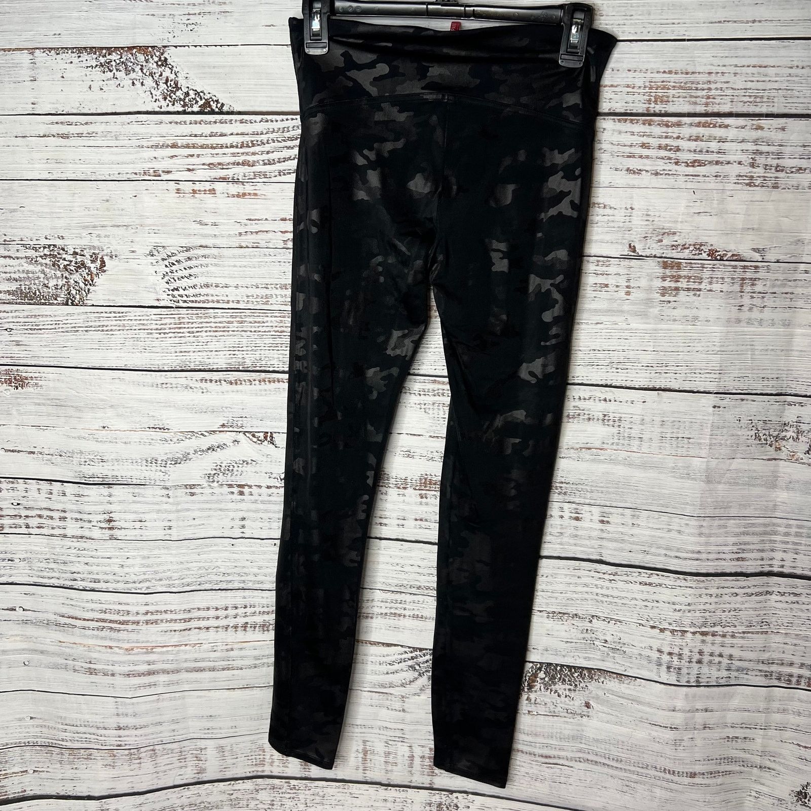 Spanx Spanx Faux Leather Camo Leggings Black Reflective Women's SM Size 26" / US 2 / IT 38 - 2 Thumbnail