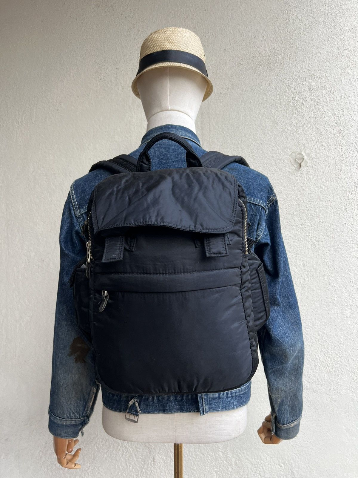 Vintage Vintage Hide & Seek Japan Nylon Tanker Backpack Bag Size ONE SIZE - 1 Thumbnail