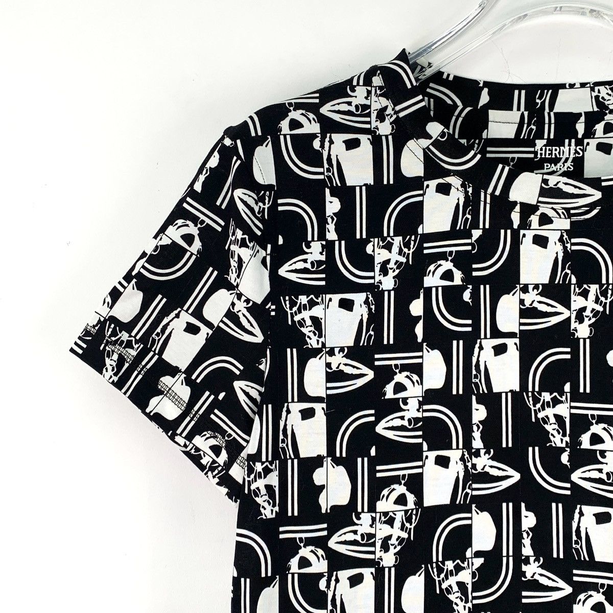 Hermes Hermes Geometric Pattern Printed Short Sleeve T-shirt K26WX Size S / US 4 / IT 40 - 3 Thumbnail