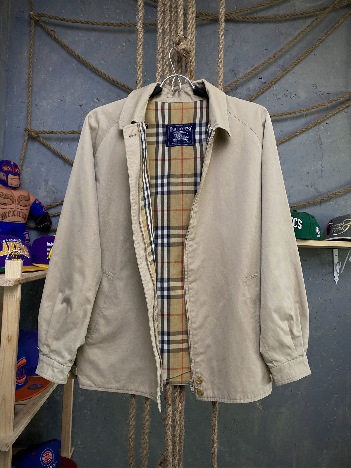 image of Vintage Burberry’S Women Check Jacket in Beige (Size XL)