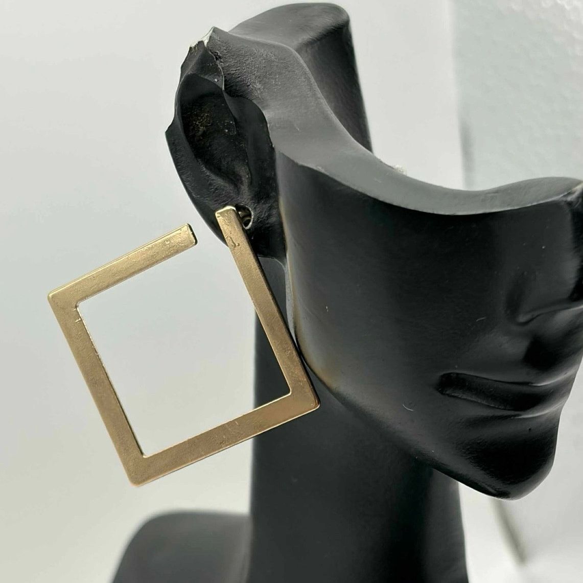 Other Gold Square Earrings Size ONE SIZE - 1 Thumbnail