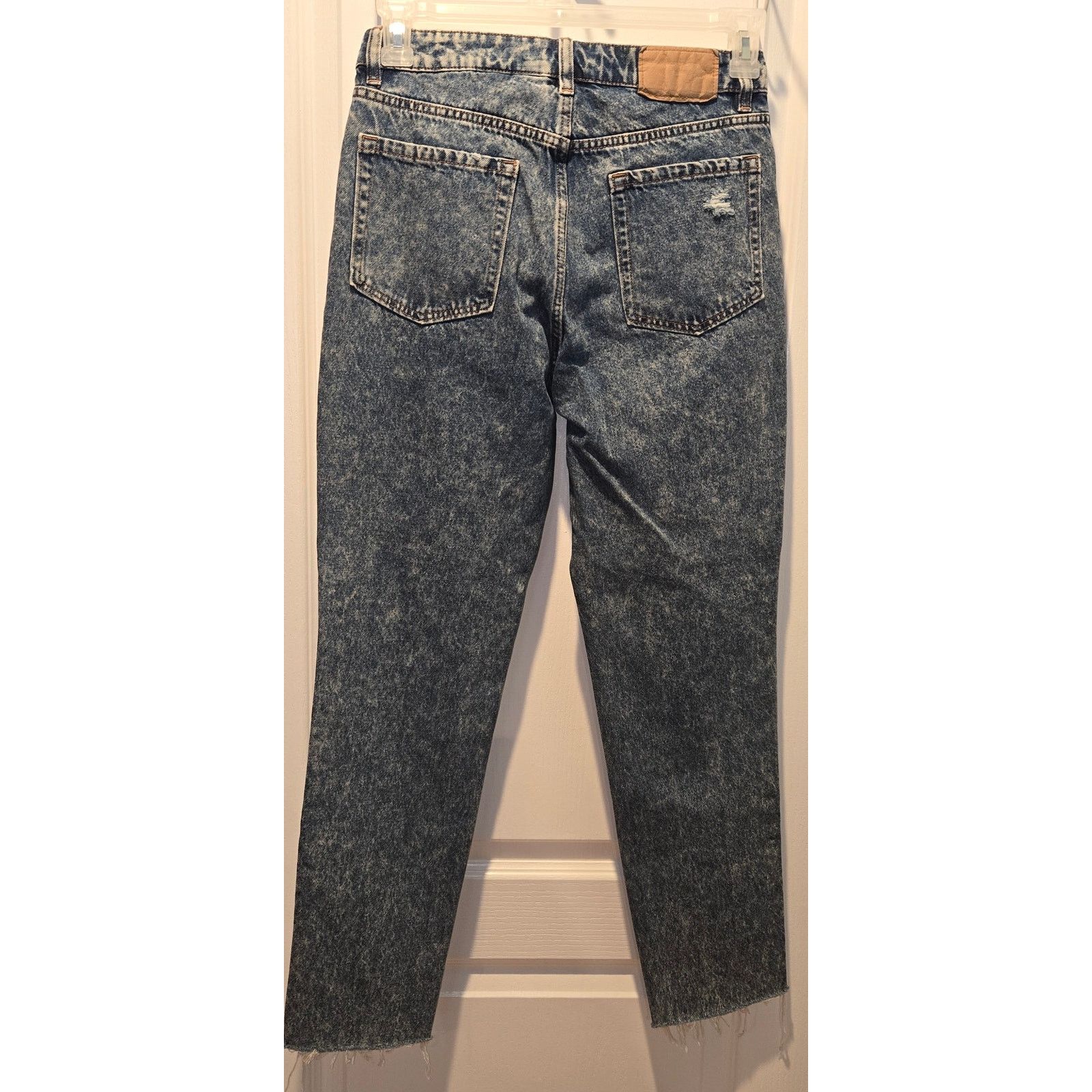 Divided Divided H&M patches distressed jeans raw hem sz 8 Size 30" / US 8 / IT 44 - 5 Thumbnail