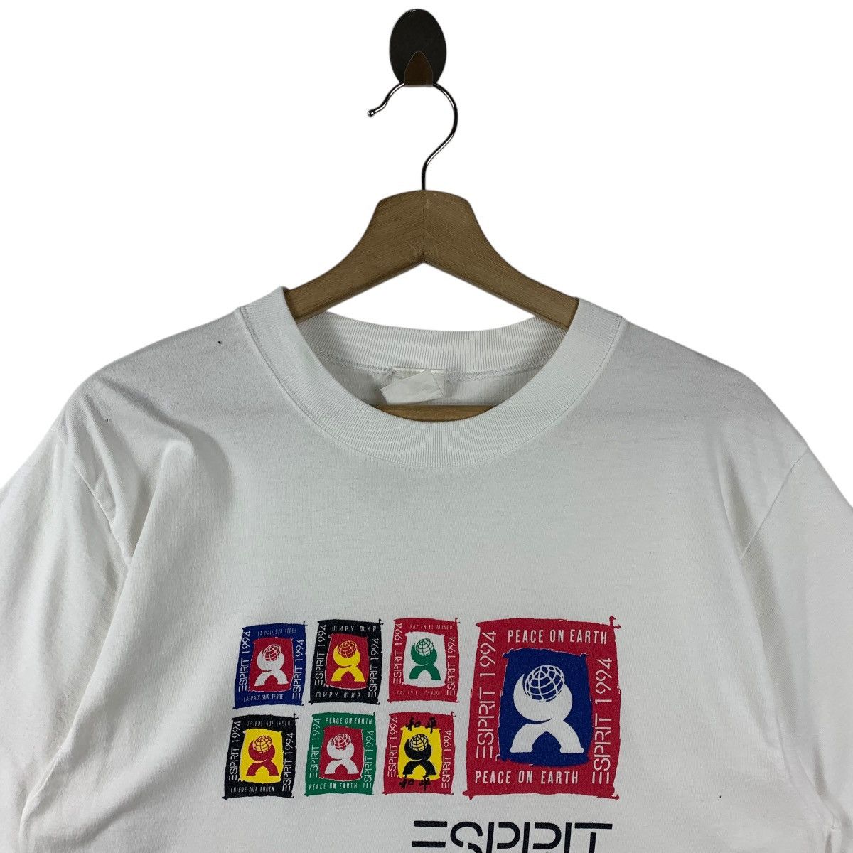 Esprit × Vintage Vintage ESPRIT peace on earth logo spellout tee Size US M / EU 48-50 / 2 - 2 Thumbnail