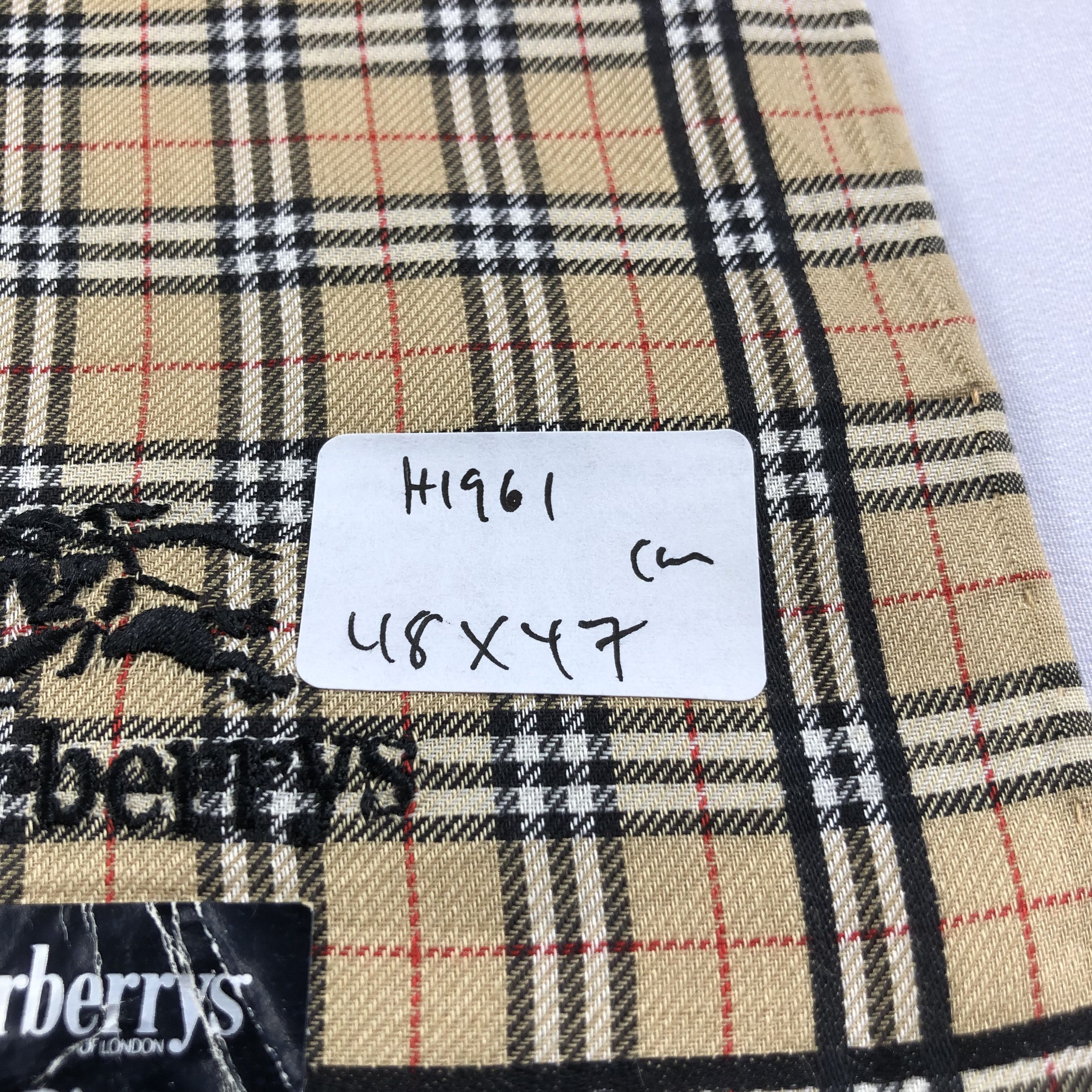 Burberry Burberrys Nova Check Handkerchief Neckerchief Bandana H1961 Size ONE SIZE - 7 Thumbnail
