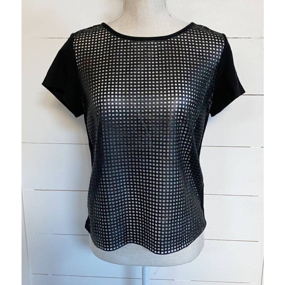 Nordstrom Trouve black perforated short sleeved top Size M / US 6-8 / IT 42-44 - 3 Thumbnail