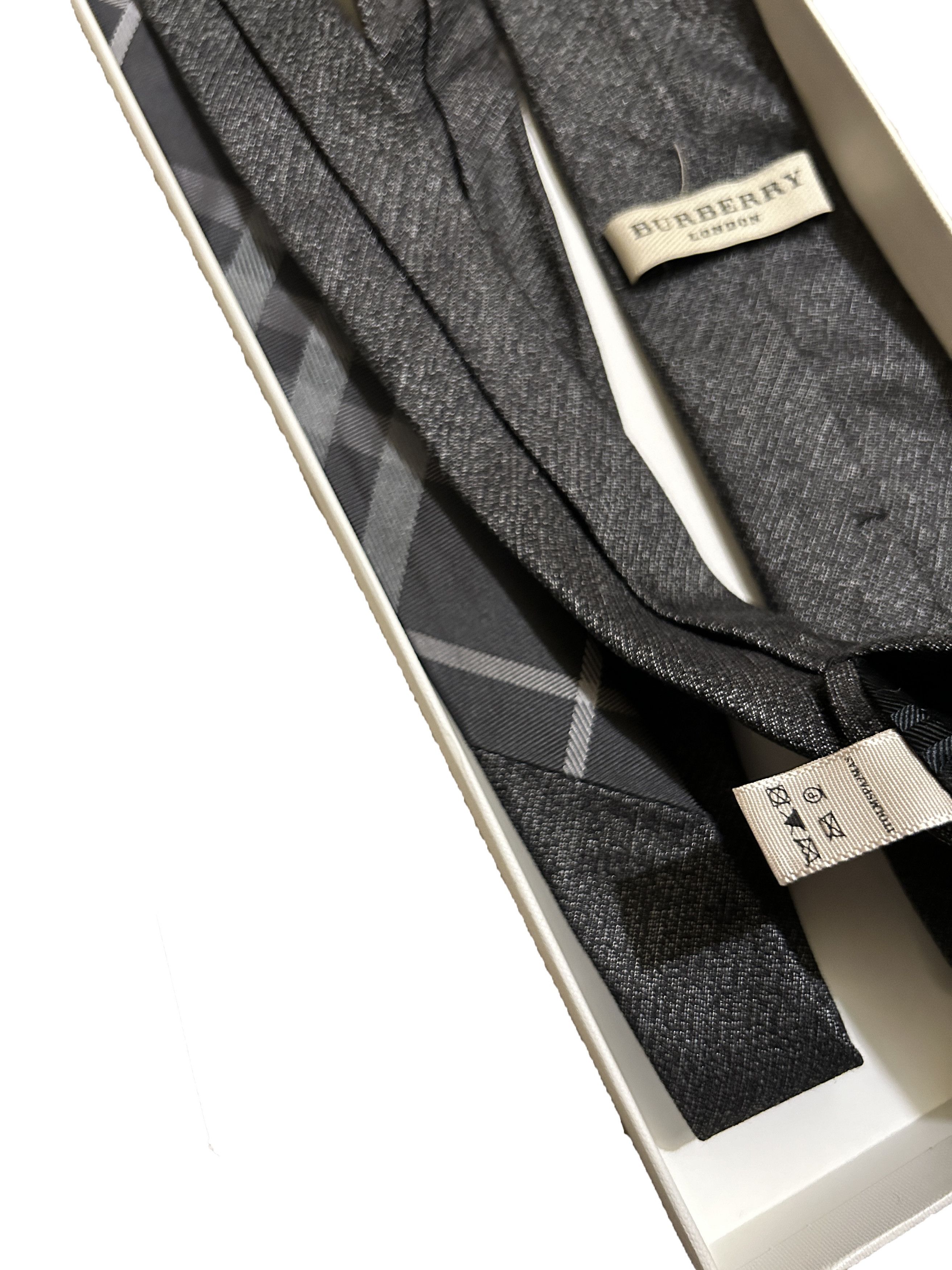 Burberry Burberry London Black Silk Tie skinny Size ONE SIZE - 1 Thumbnail