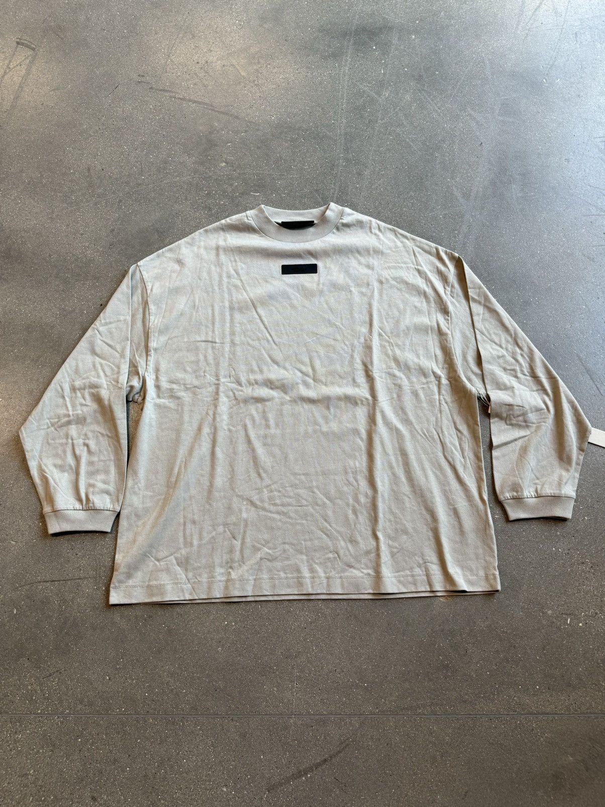 Essentials × Fear of God Fear of God Essentials Longsleeve Seal Size US M / EU 48-50 / 2 - 1 Thumbnail