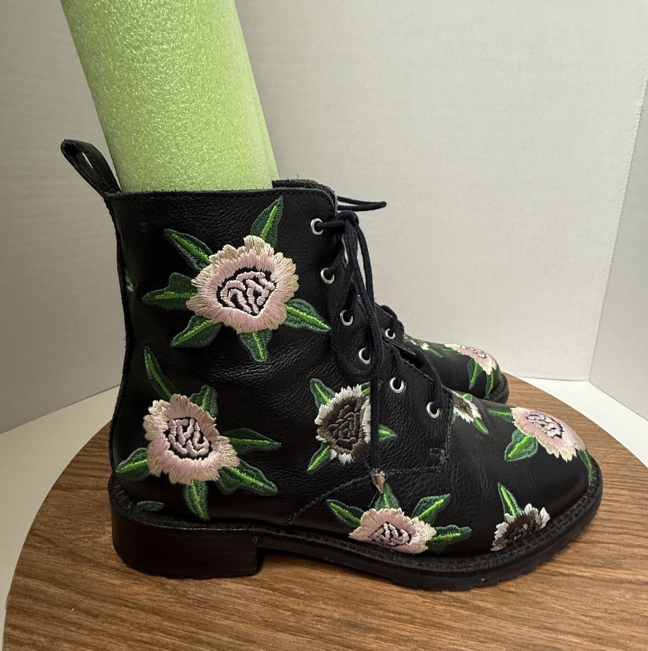 Rebecca Minkoff Rebecca Minkoff Gerry Floral Embroid Black Leather Boots Size US 9 / IT 39 - 5 Thumbnail