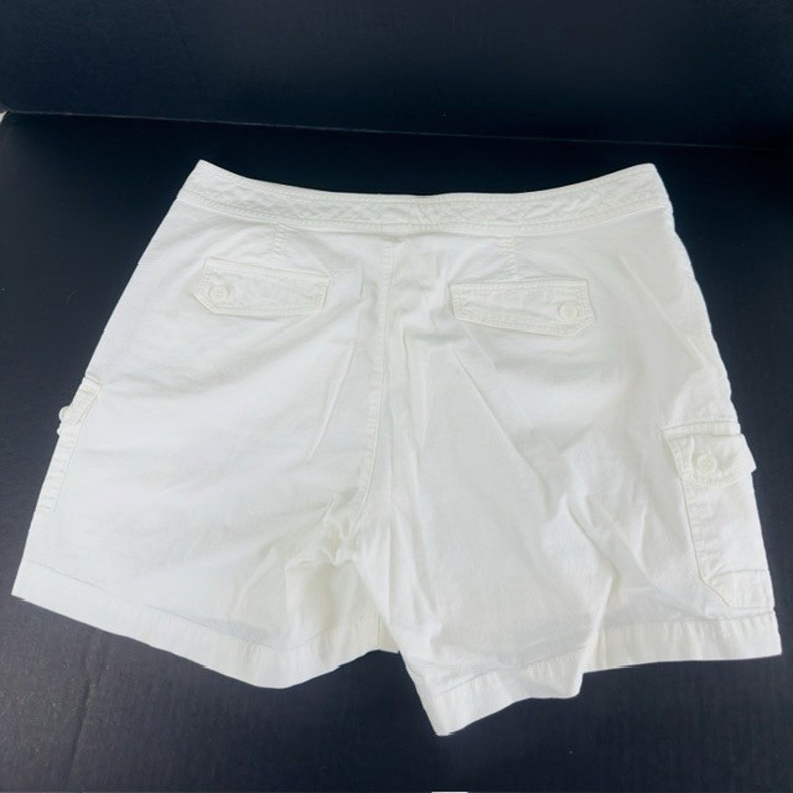 Dockers Dockers Womens White Cotton/Spandex Shorts 16 Cargo Mom VTG Size 38" / US 16 / IT 52 - 3 Thumbnail