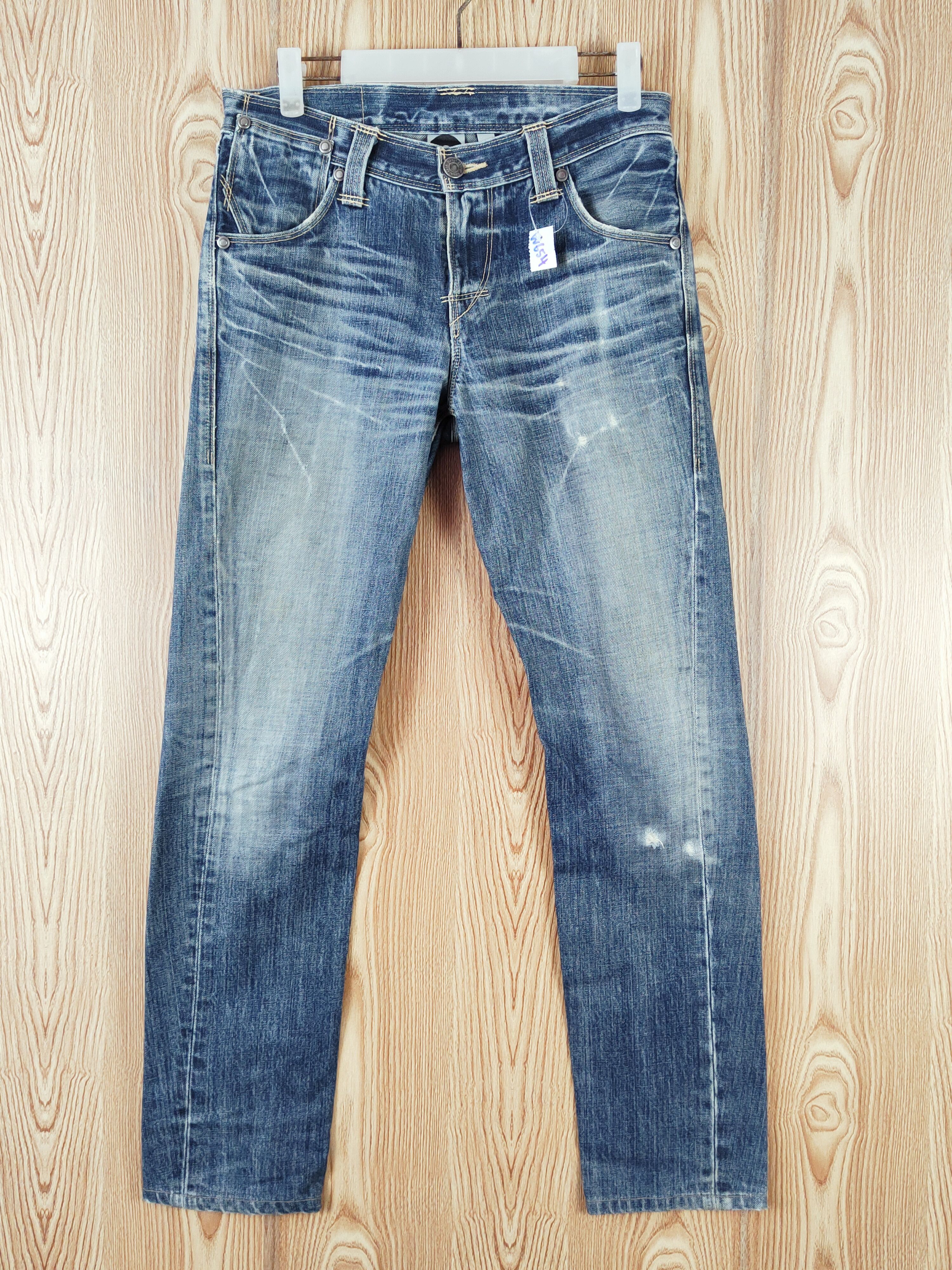 Levi's Levi's Dark Blue Distressed Ripped Jeans #W654 Size US 29 - 1 Thumbnail